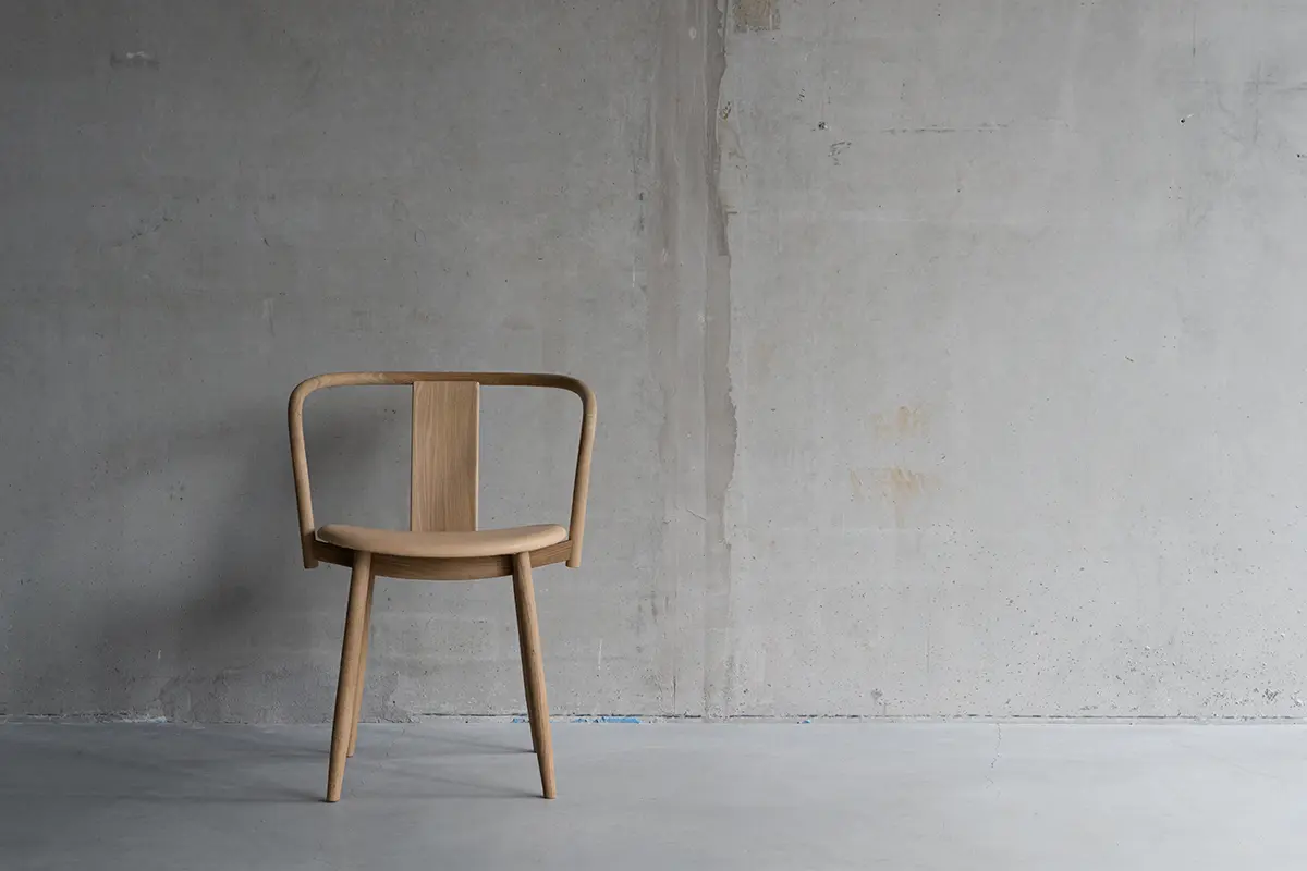 Massproductions - Icha Table D125