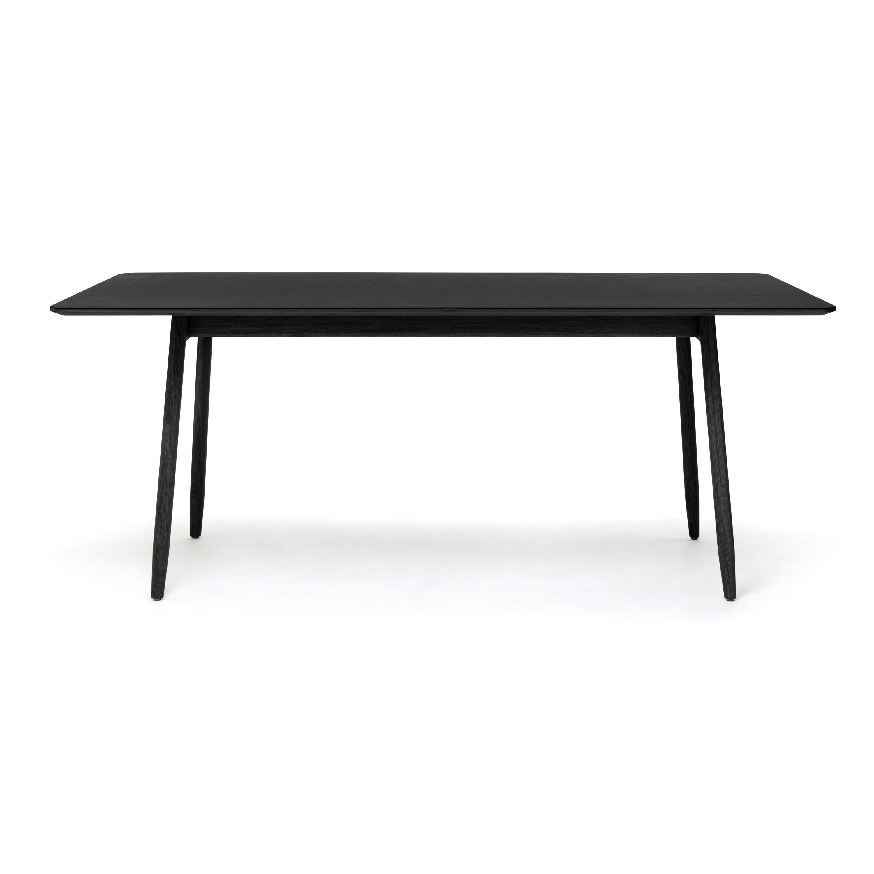 Afficher le produit Icha Table 180 du fabricant Massproductions