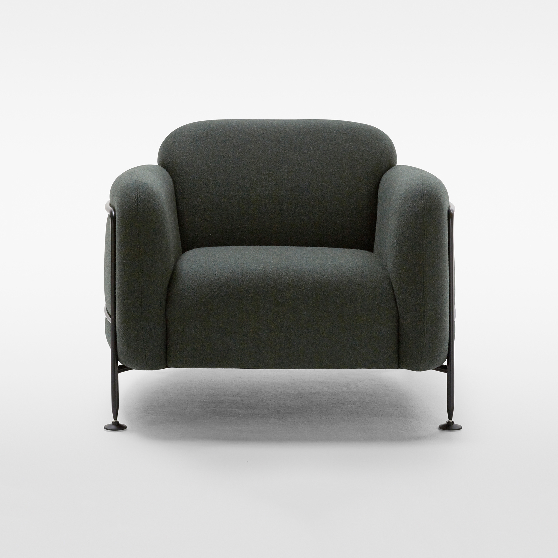 Produkt Mega Armchair des Herstellers Massproductions anzeigen