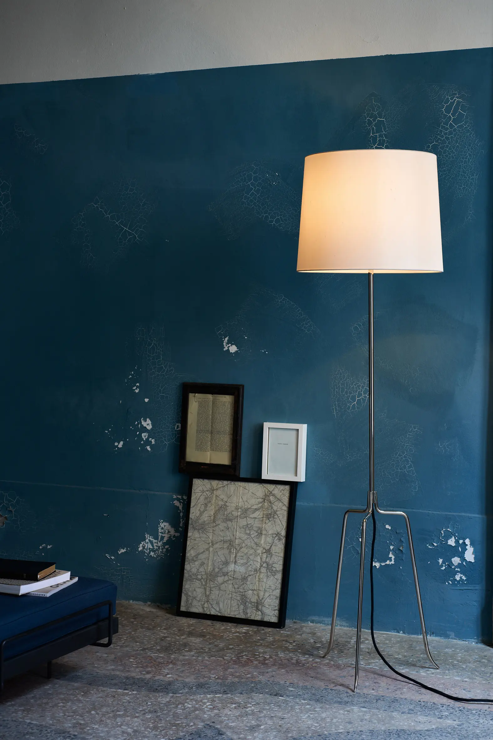 Kalmar - Dreistelz Floor Lamp