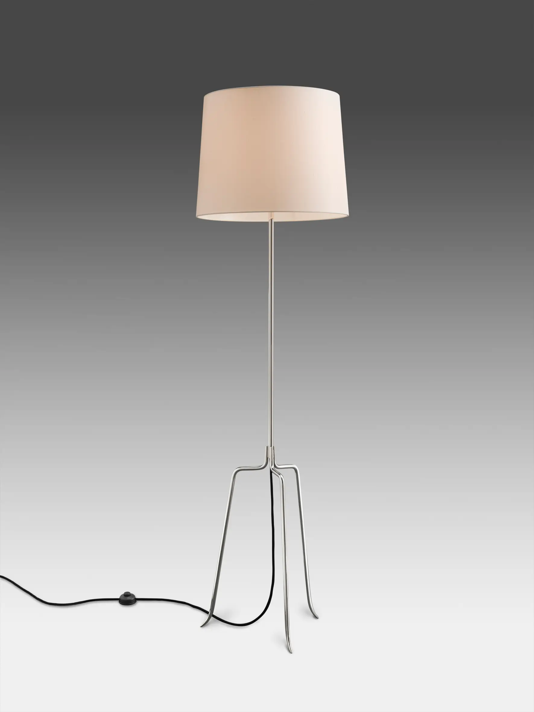 Kalmar - Dreistelz Floor Lamp