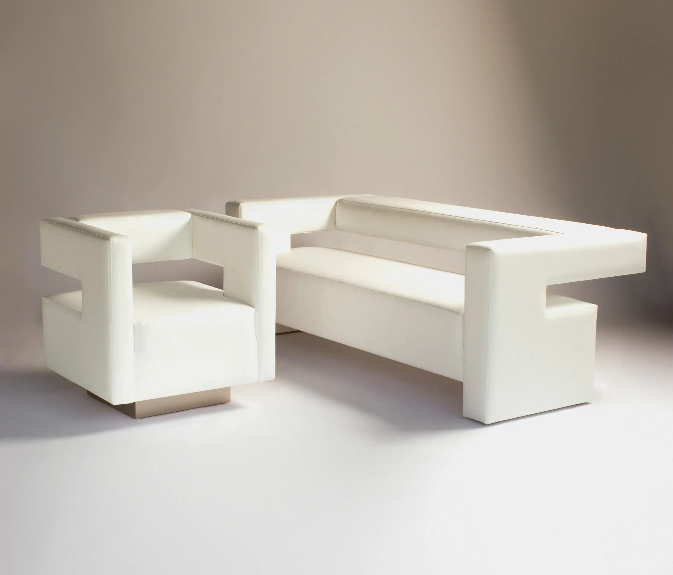 Phase Design - BB Chair