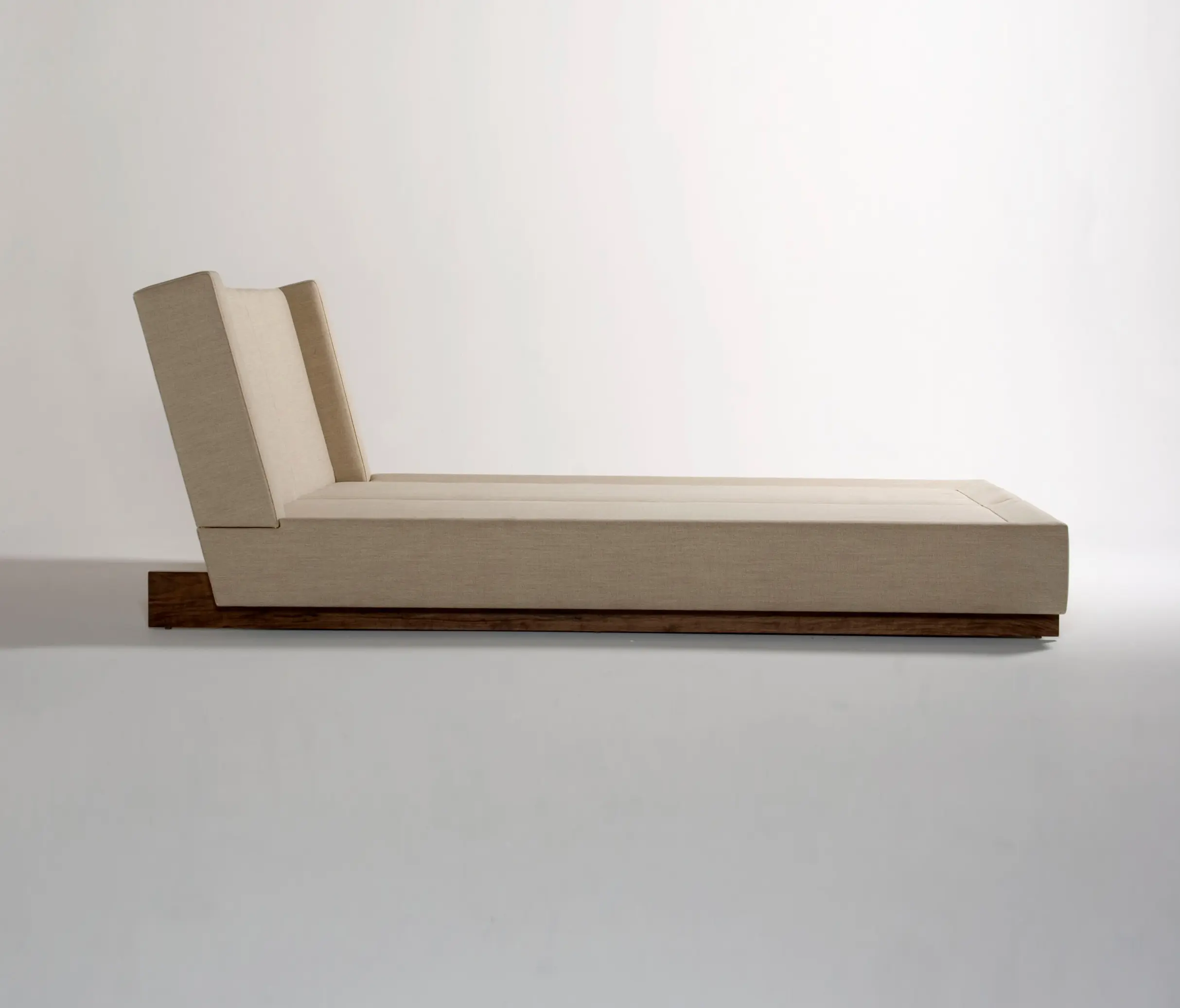 Phase Design - Trax Bed