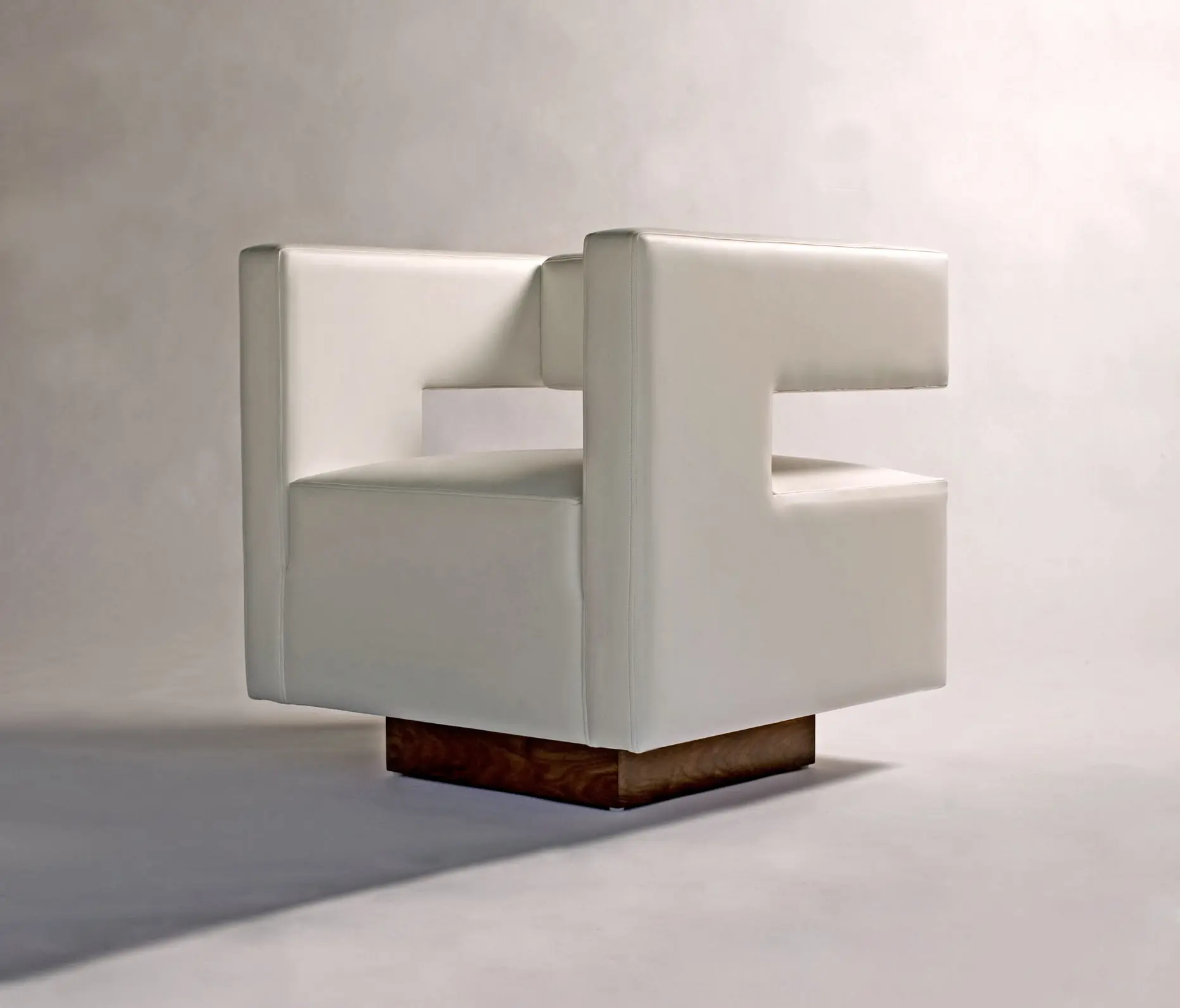 Phase Design - BB Chair