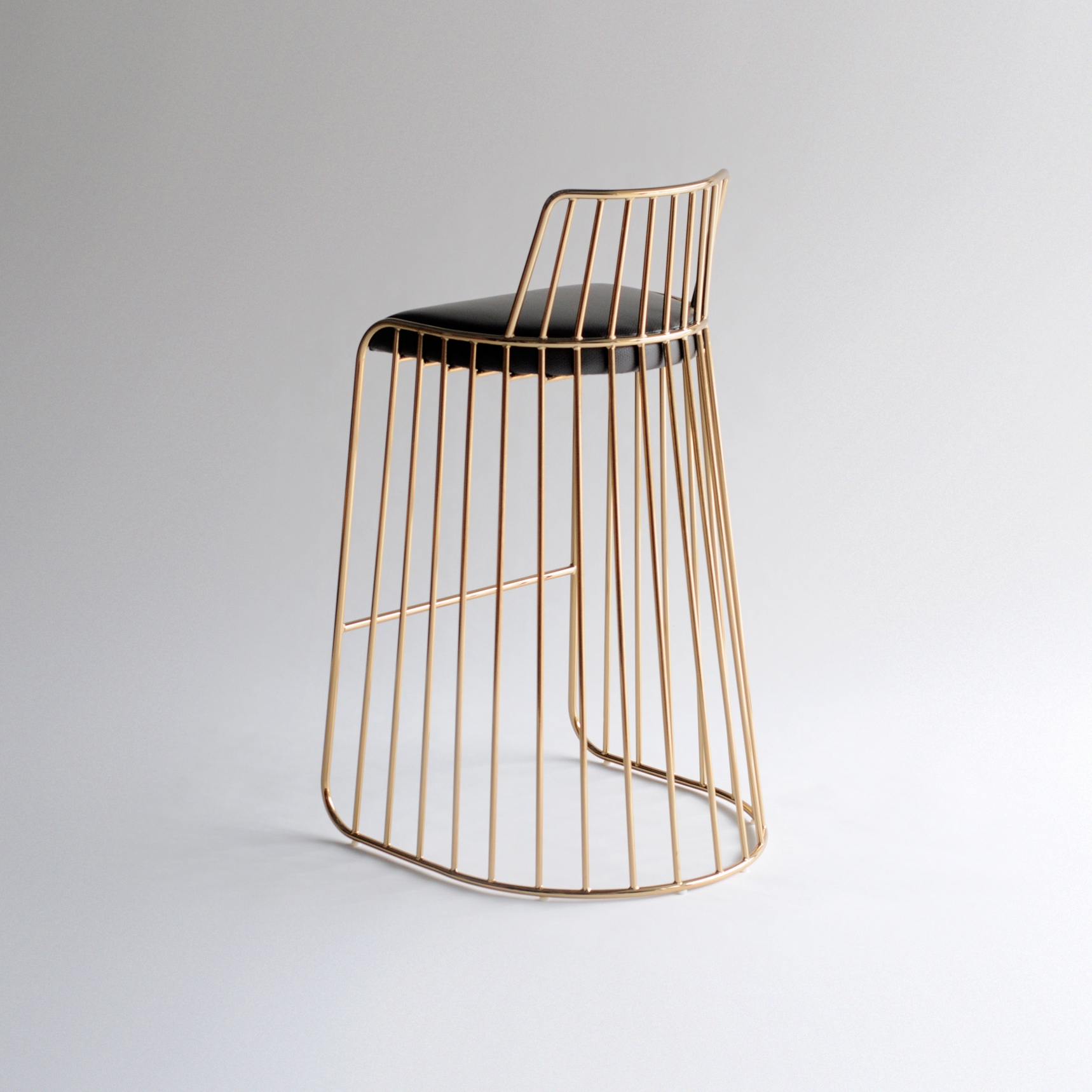 Afficher le produit Bride’s Veil Stool with Back du fabricant Phase Design