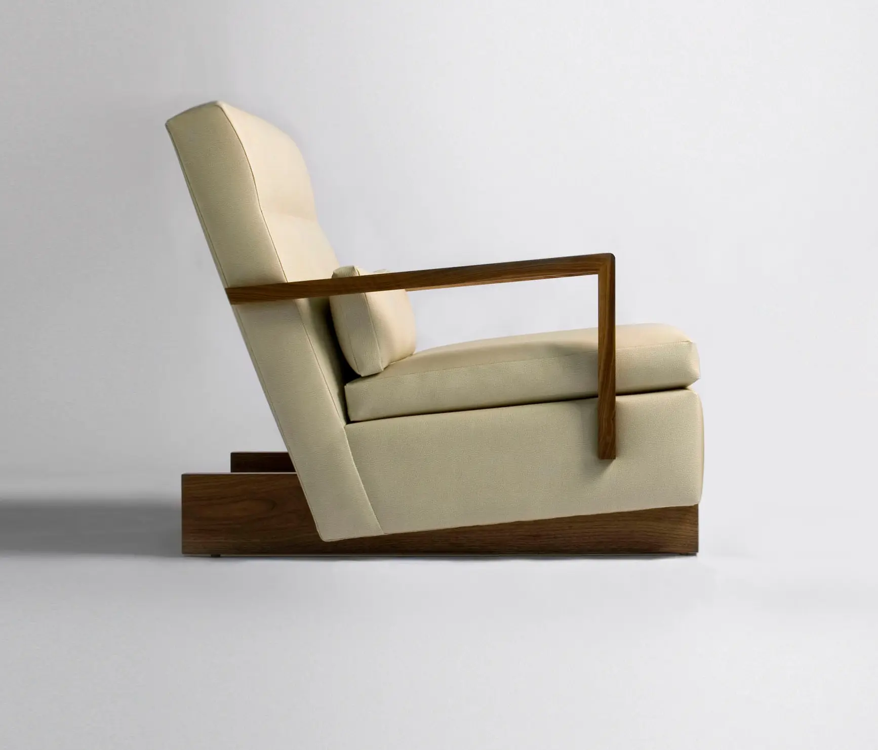 Phase Design - Trax Chair with Arms