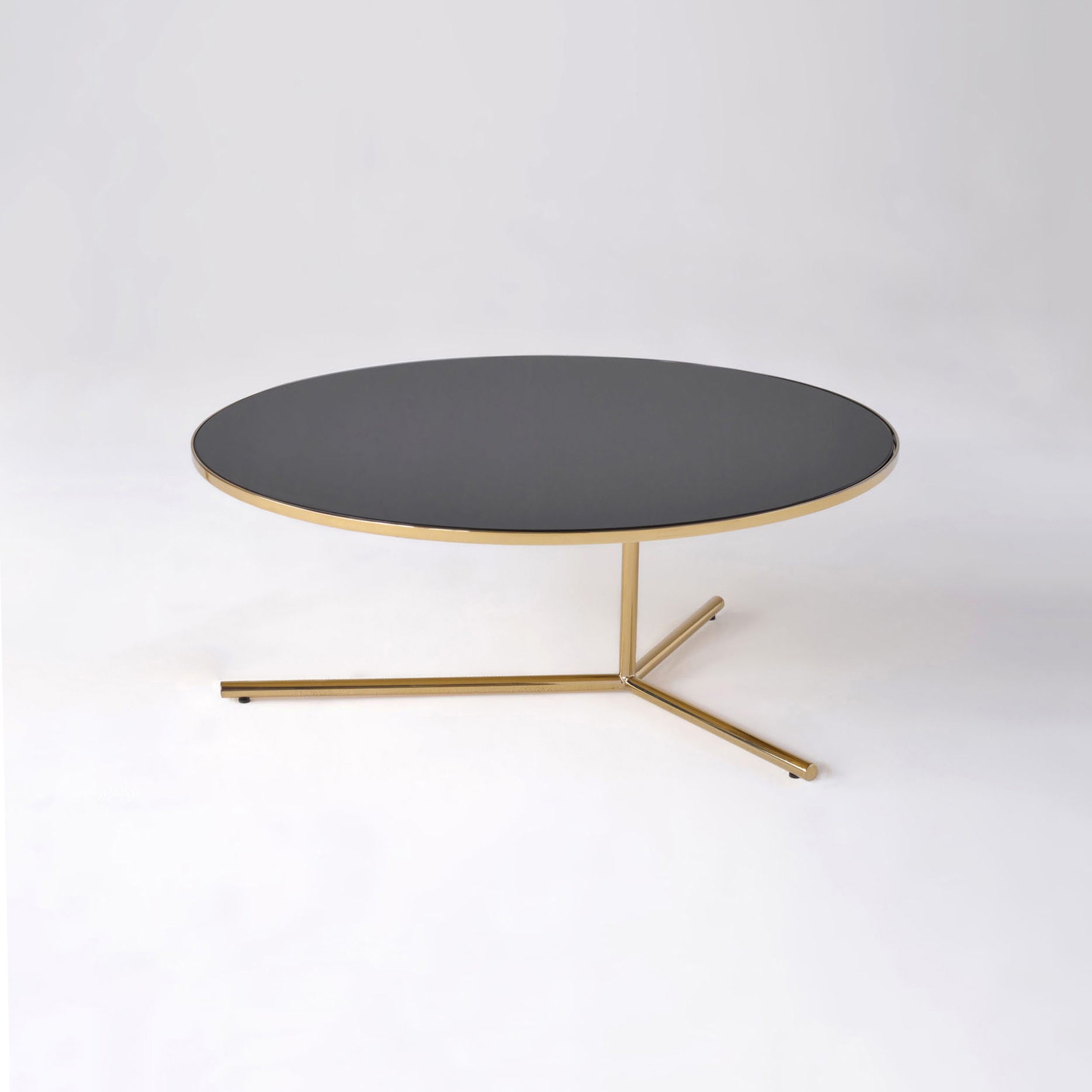 Mostrar el producto Downtown Table del fabricante Phase Design