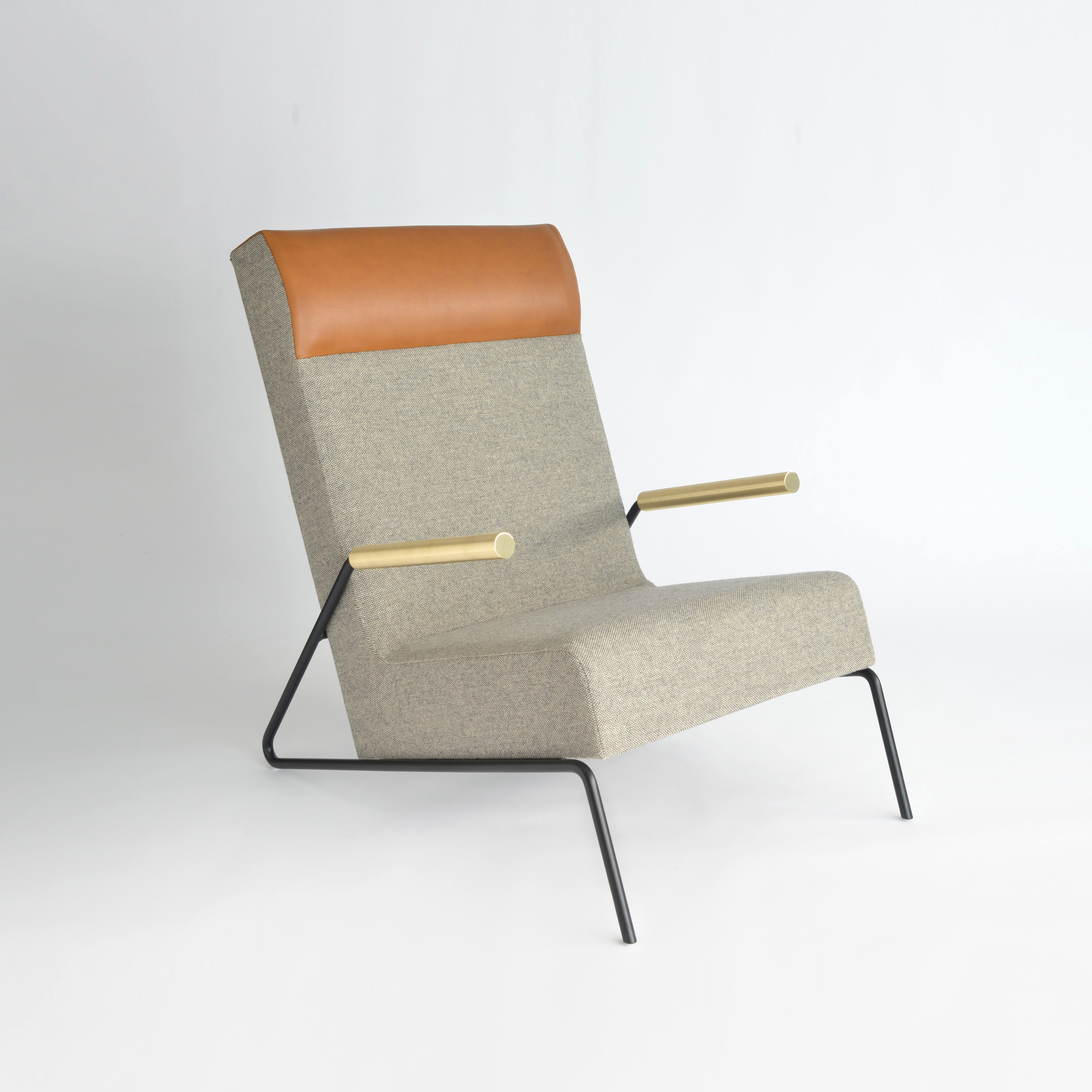 Mostra il prodotto Kickstand Lounge Chair del produttore Phase Design