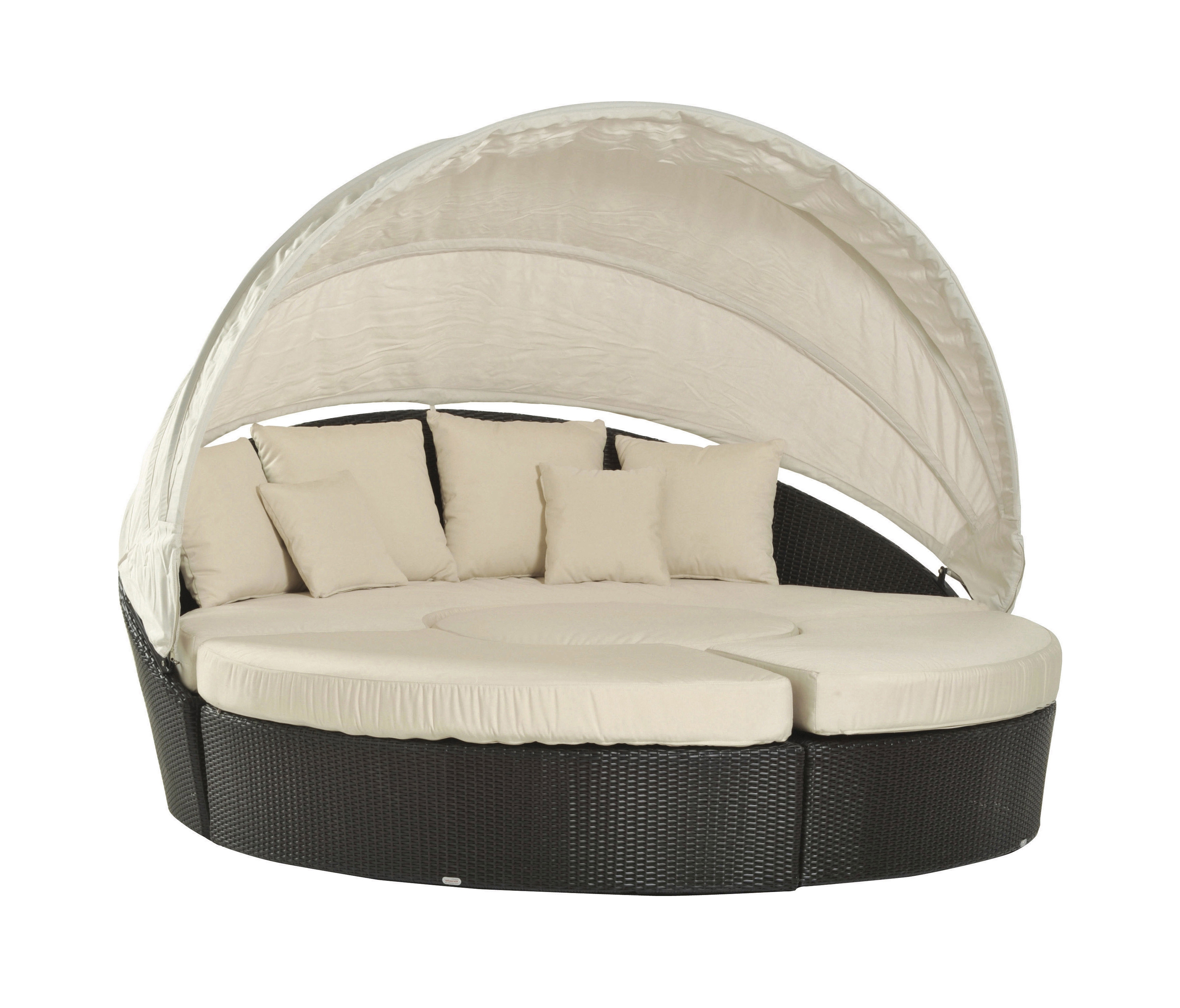 Display product Arena sofa circoalre from manufacturer Varaschin