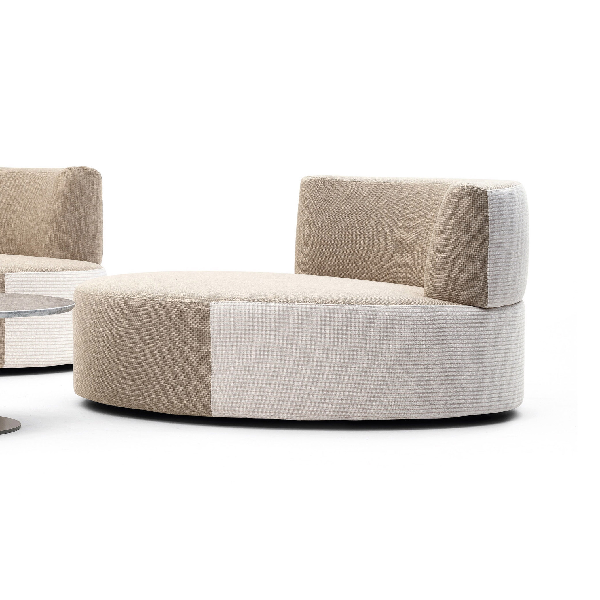 Display product Belt armchair from manufacturer Varaschin
