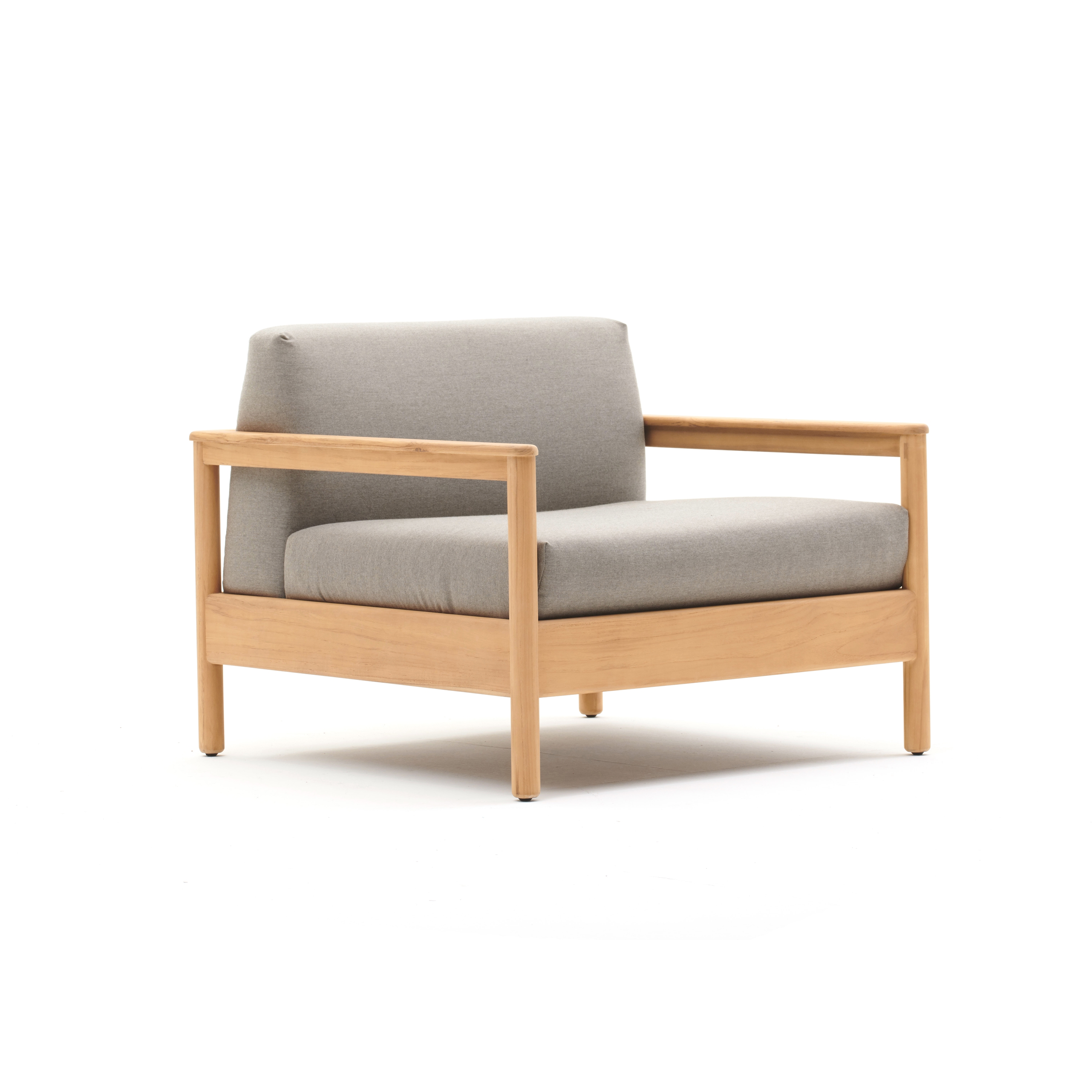 Display product Bali armchair from manufacturer Varaschin