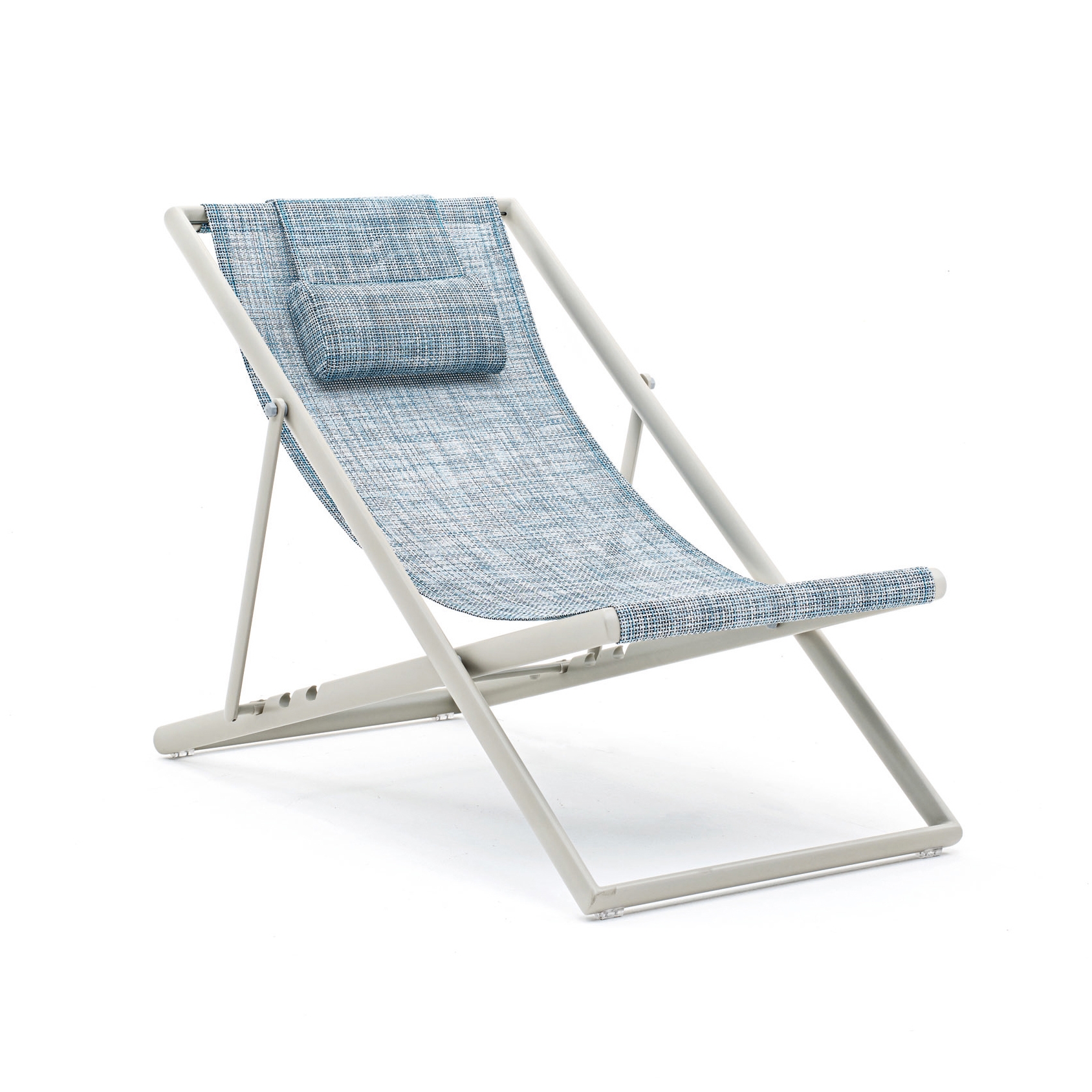 Display product Clever foldable deckchair from manufacturer Varaschin