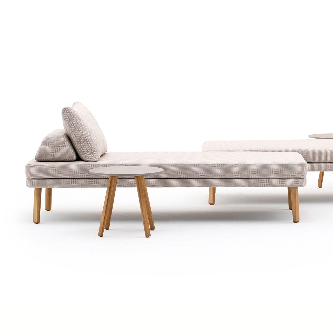 Display product Emma Confort Sunlounger from manufacturer Varaschin