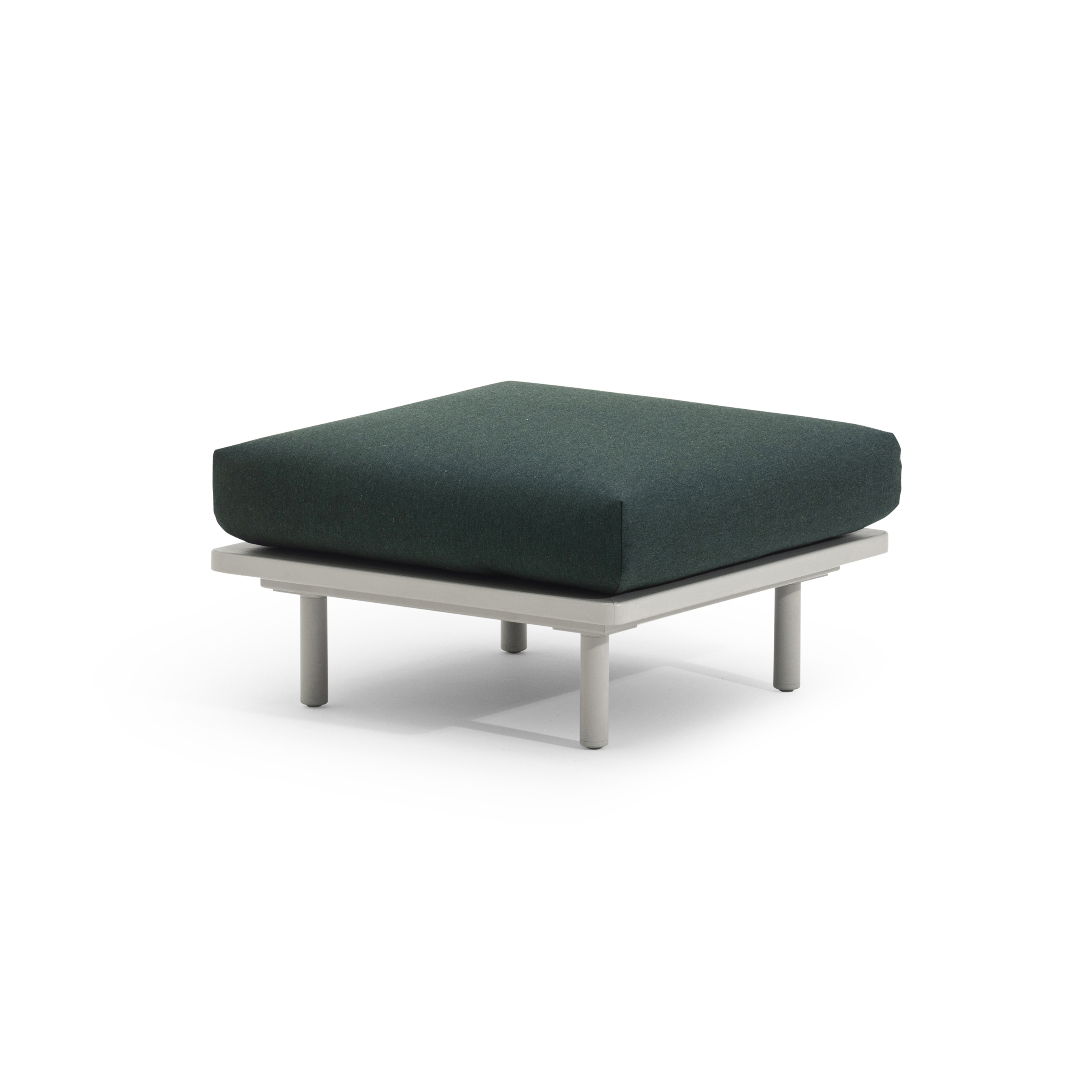 Mostra il prodotto Emma Cross Pouf del produttore Varaschin