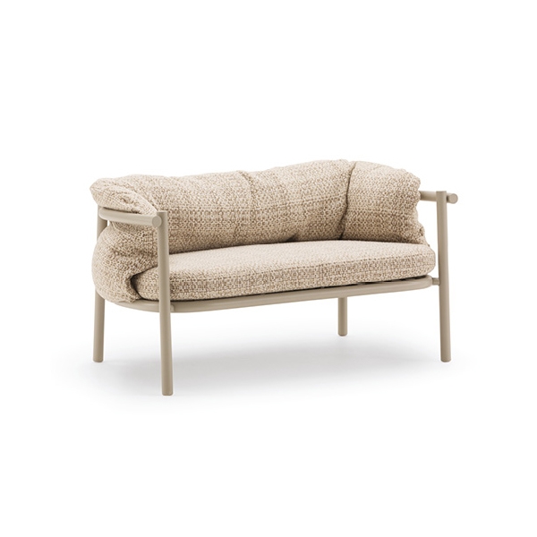 Display product Allegra sofa from manufacturer Varaschin
