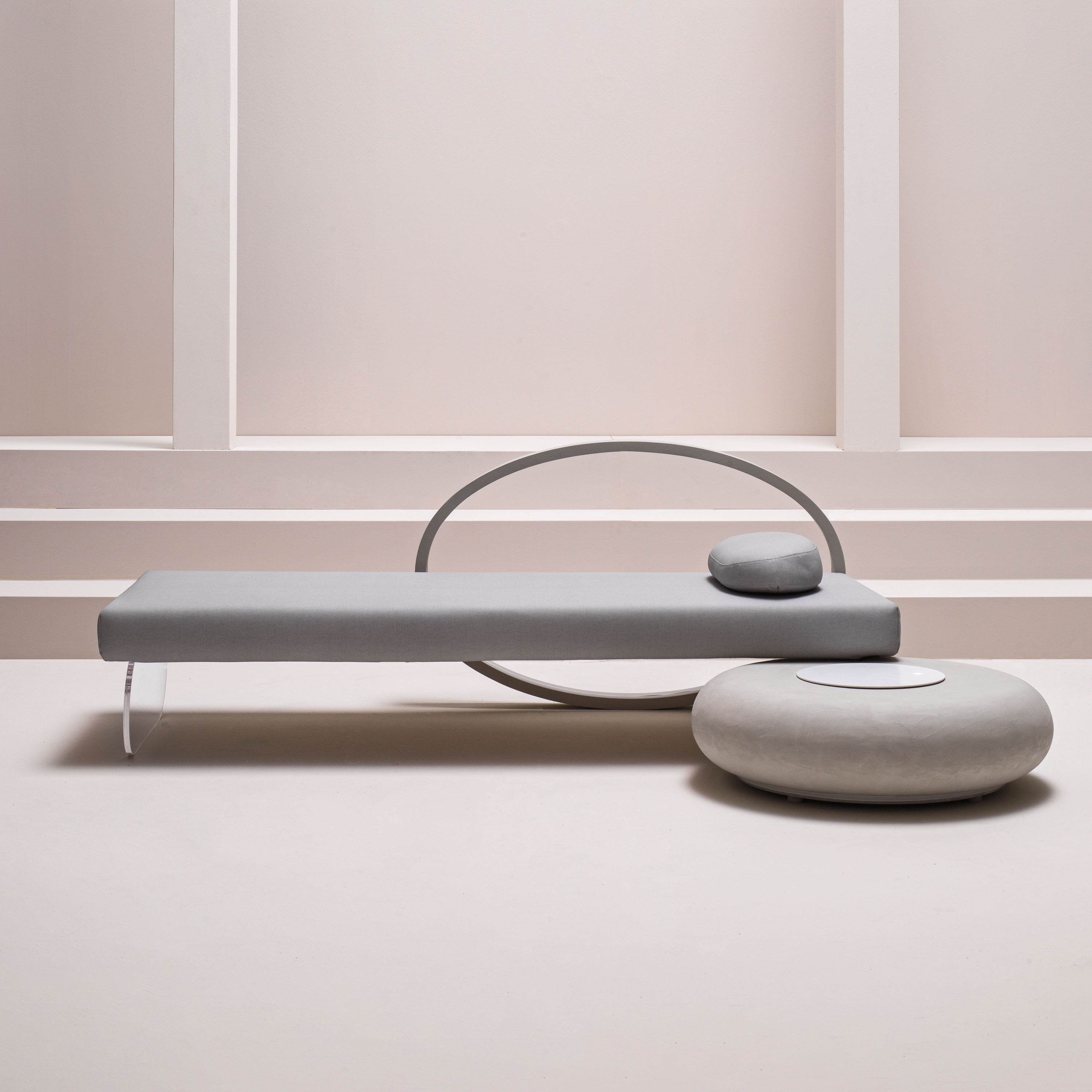 Display product Single bed from manufacturer Varaschin