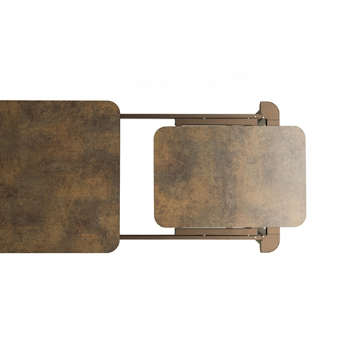 Display product Customade extendible table from manufacturer Varaschin