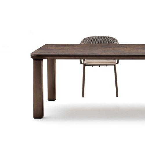 Afficher le produit CUSTOMADE TABLE du fabricant Varaschin