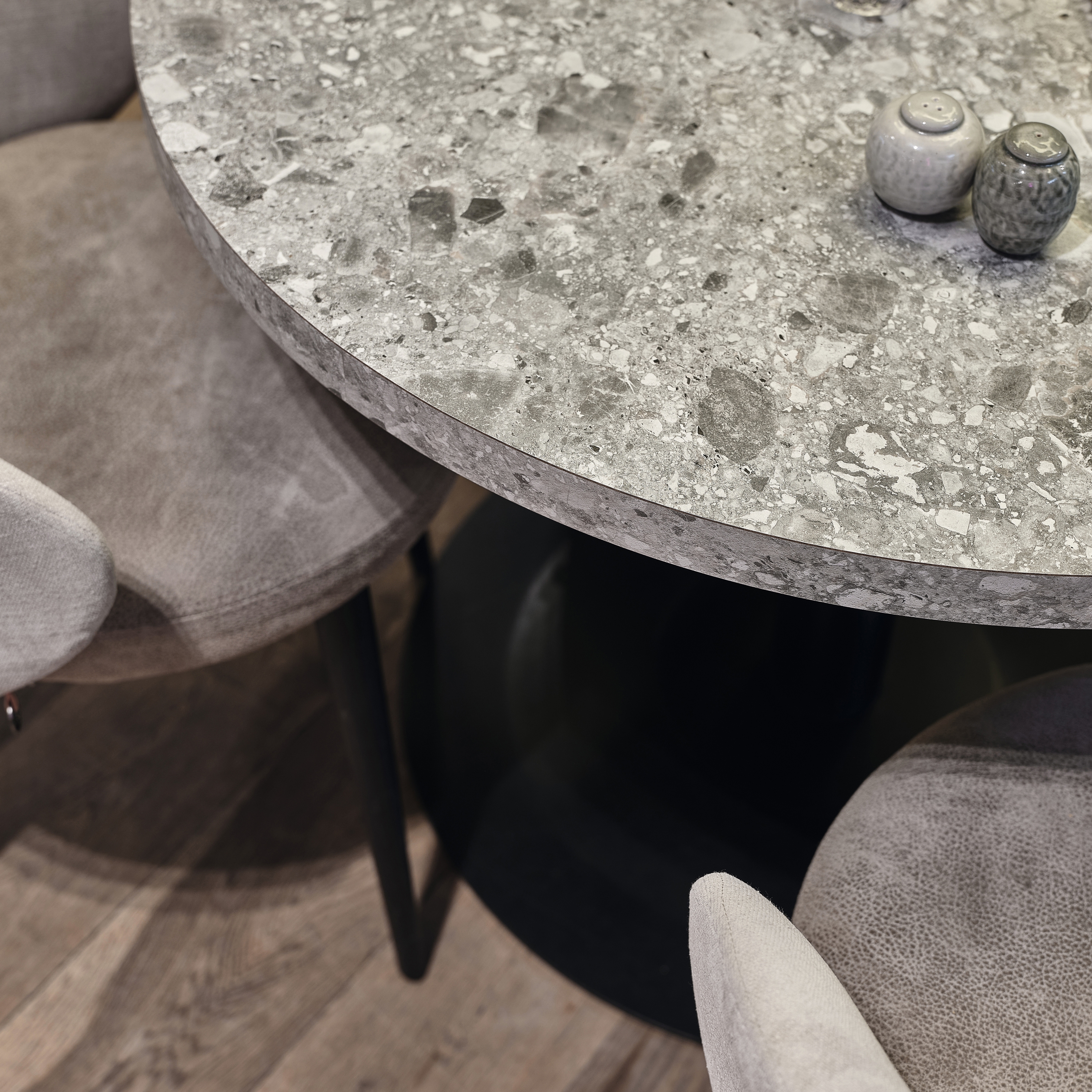 Material und Metall