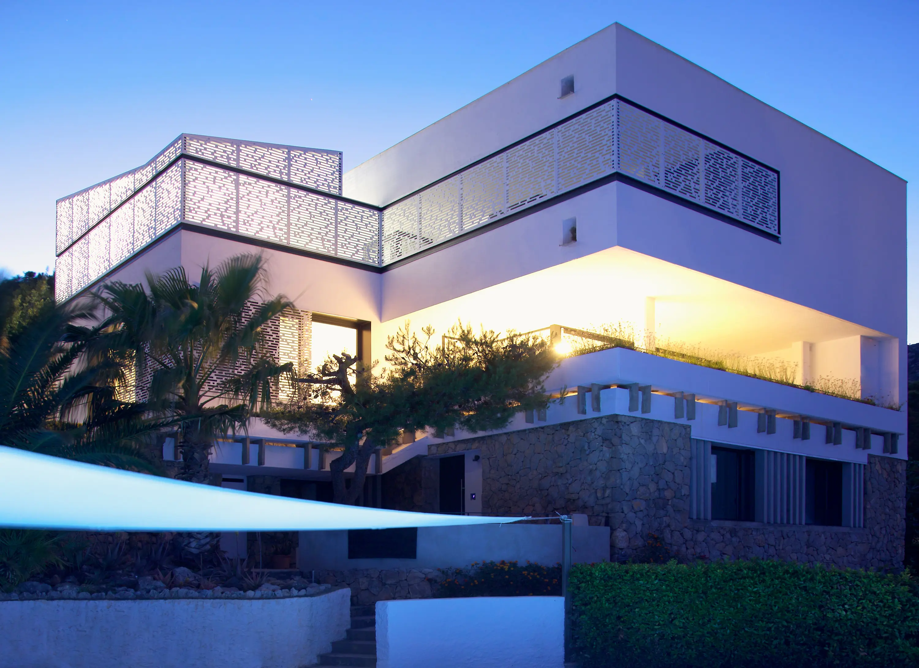 Bruag - CELLON® design | Shading Elements