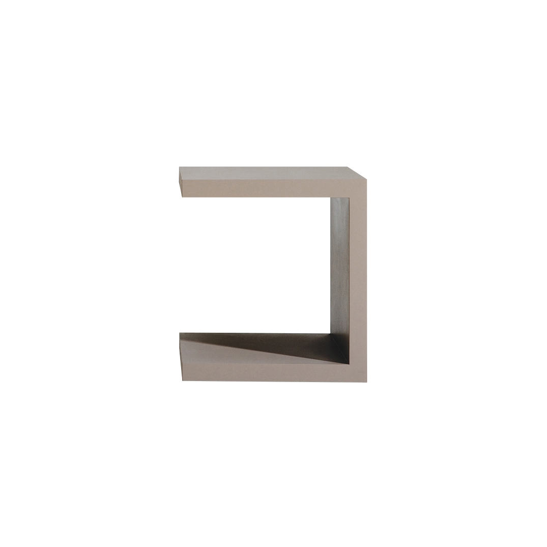 Produkt Sintese side table des Herstellers Indera anzeigen
