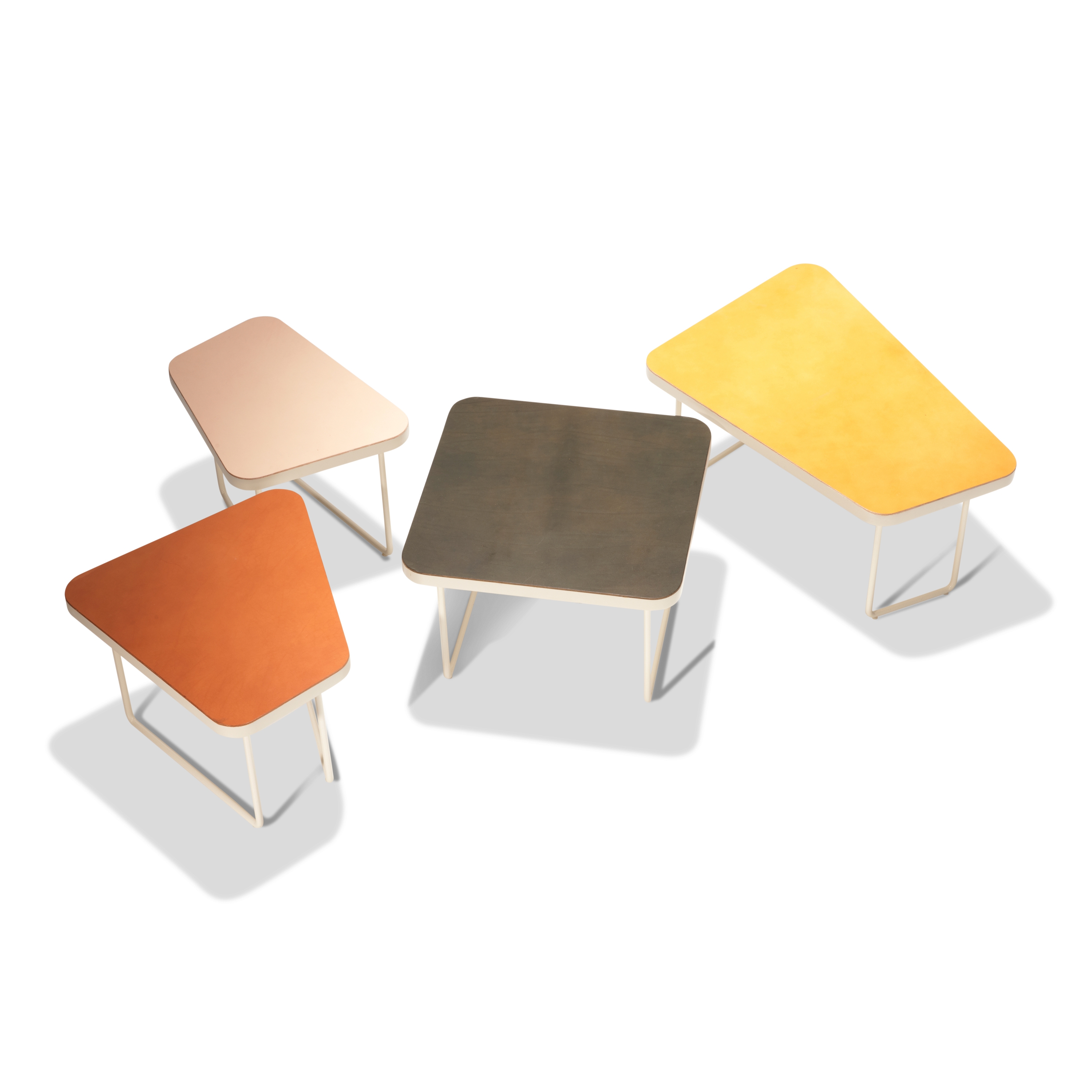 Produkt Crossed Legs des Herstellers Indera anzeigen
