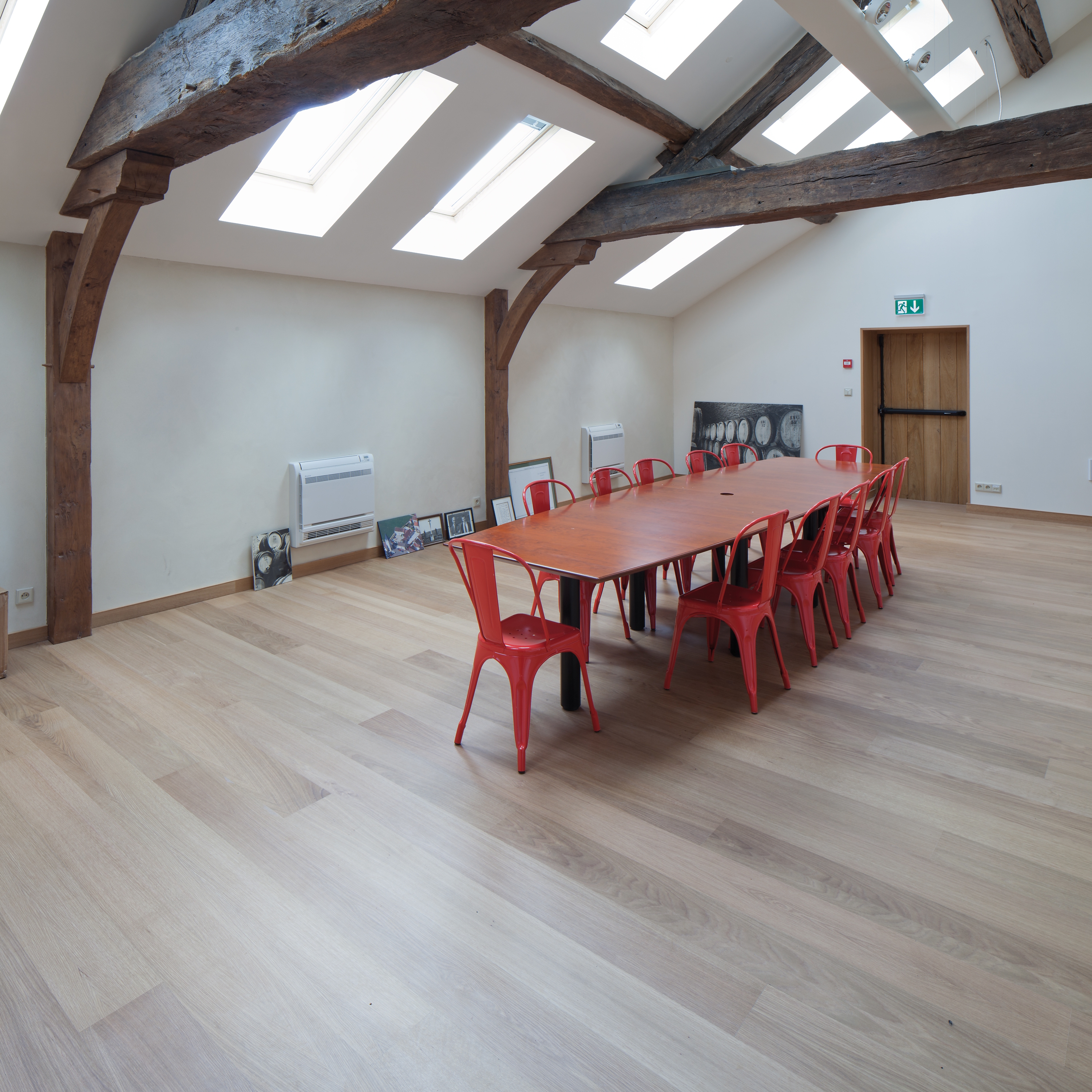 FLOORS