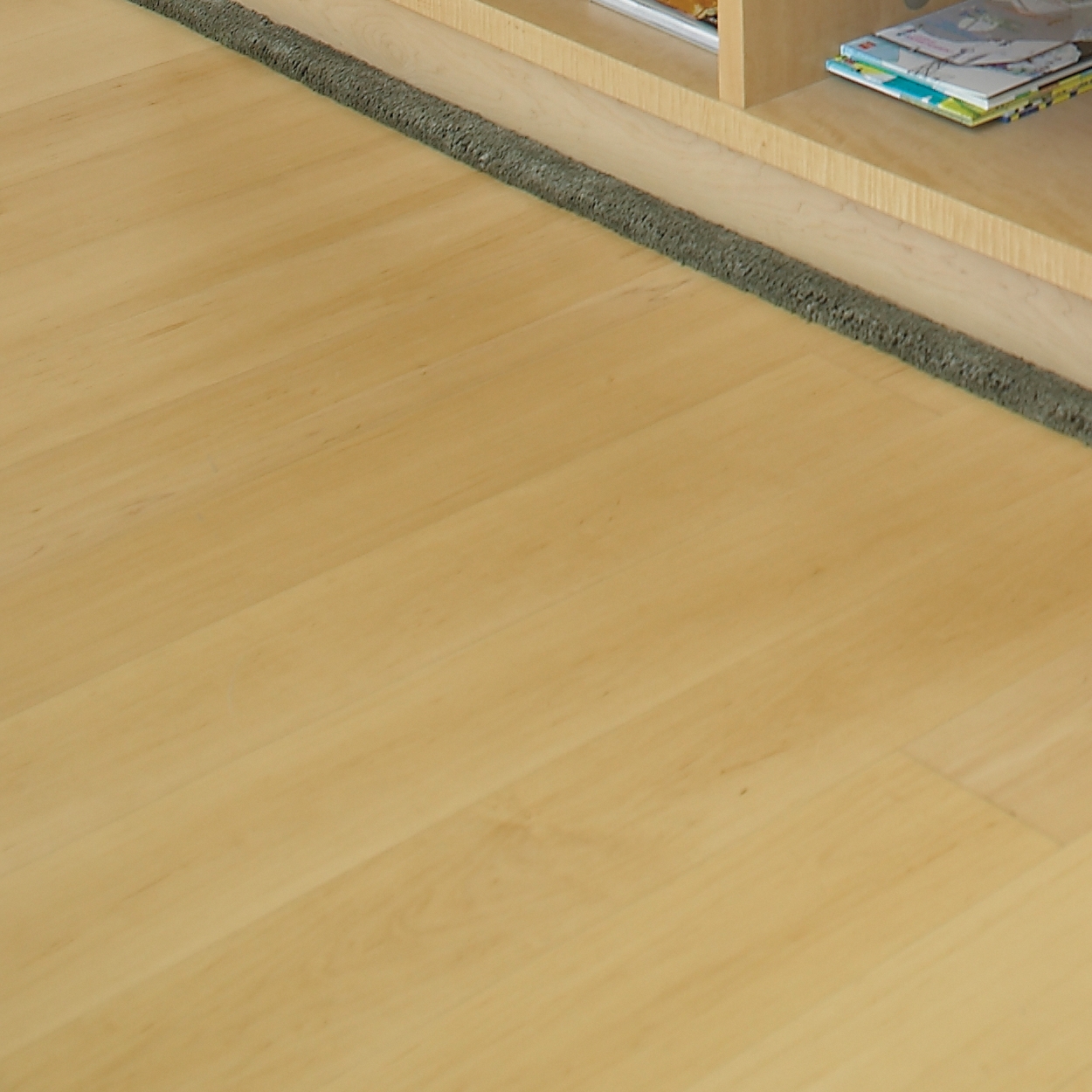 Vertoon produk Parklex Floors HyTek | Maple van vervaardiger Parklex Prodema