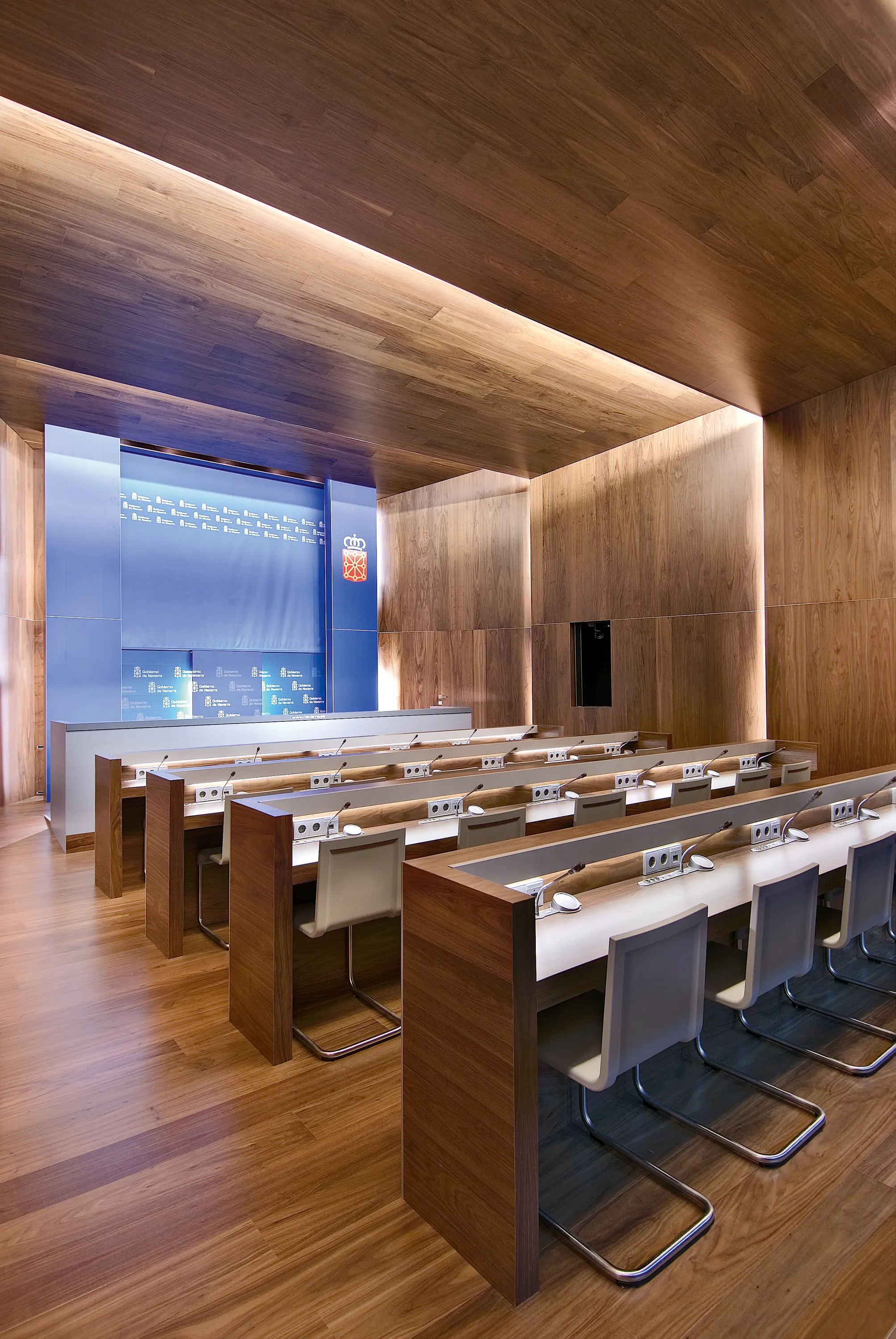 Parklex Prodema - Parklex Floors HyTek | Walnut