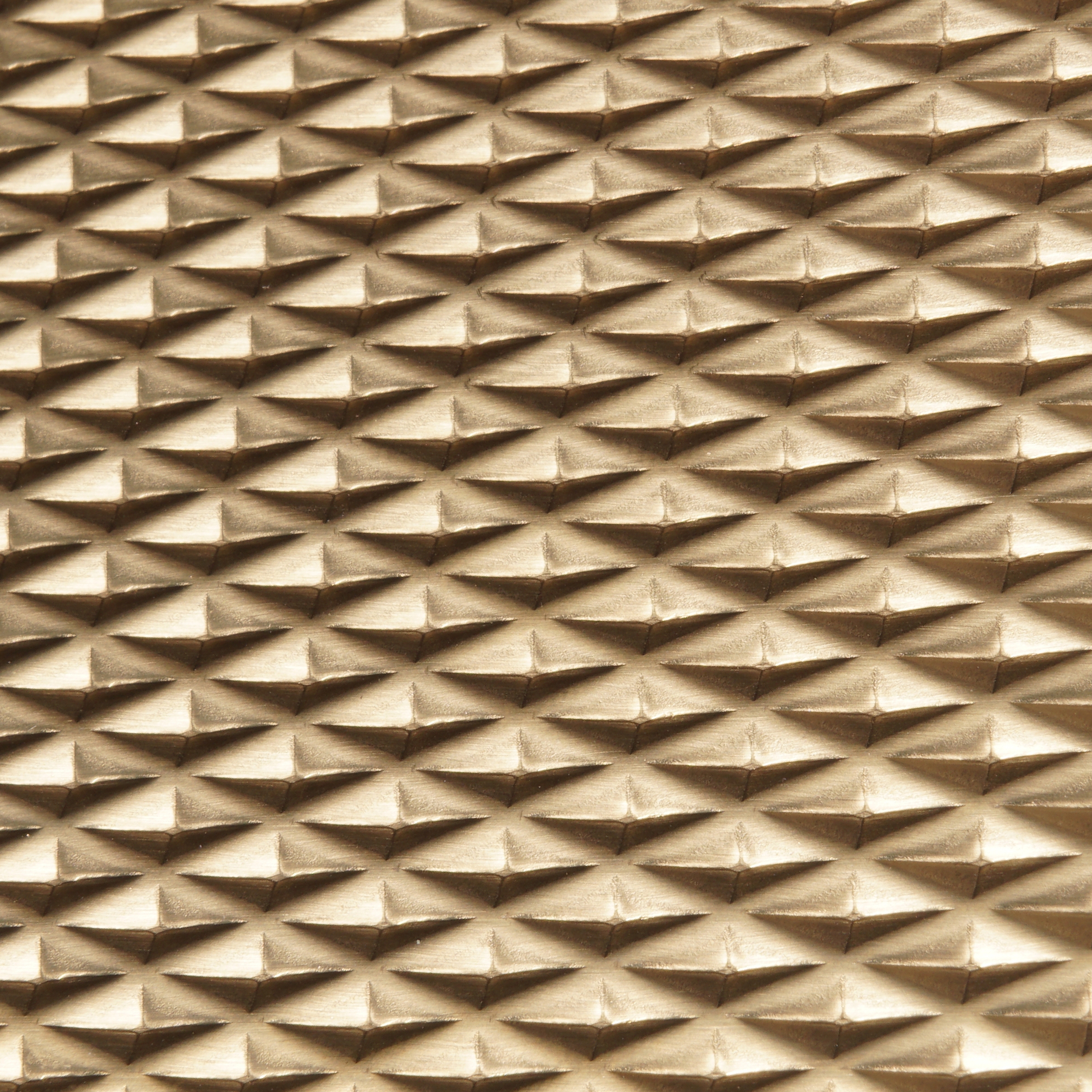 Mostrar el producto Nordic Brass | 7040 del fabricante Inox Schleiftechnik