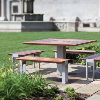 Mostra il prodotto Apex Family del produttore Forms+Surfaces®