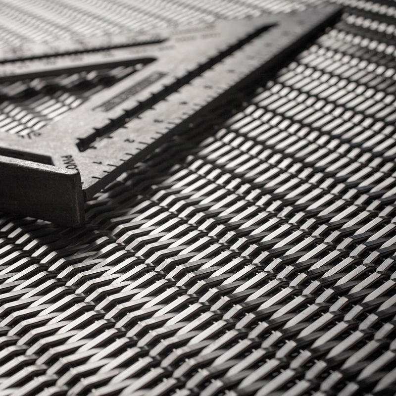 Display product Slope CrossLinq from manufacturer Forms+Surfaces®