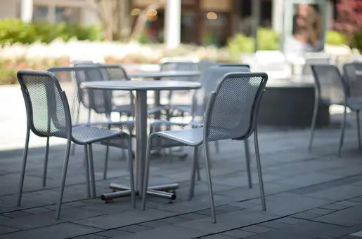 Forms+Surfaces® - Cross Table