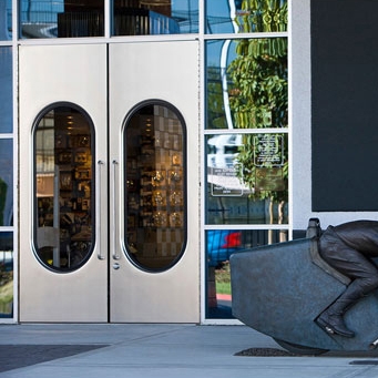 Mostrar el producto Doors del fabricante Forms+Surfaces®