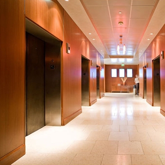 Afficher le produit Elevator Doors du fabricant Forms+Surfaces®