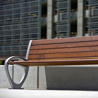 Display product Trio Family from manufacturer Forms+Surfaces®