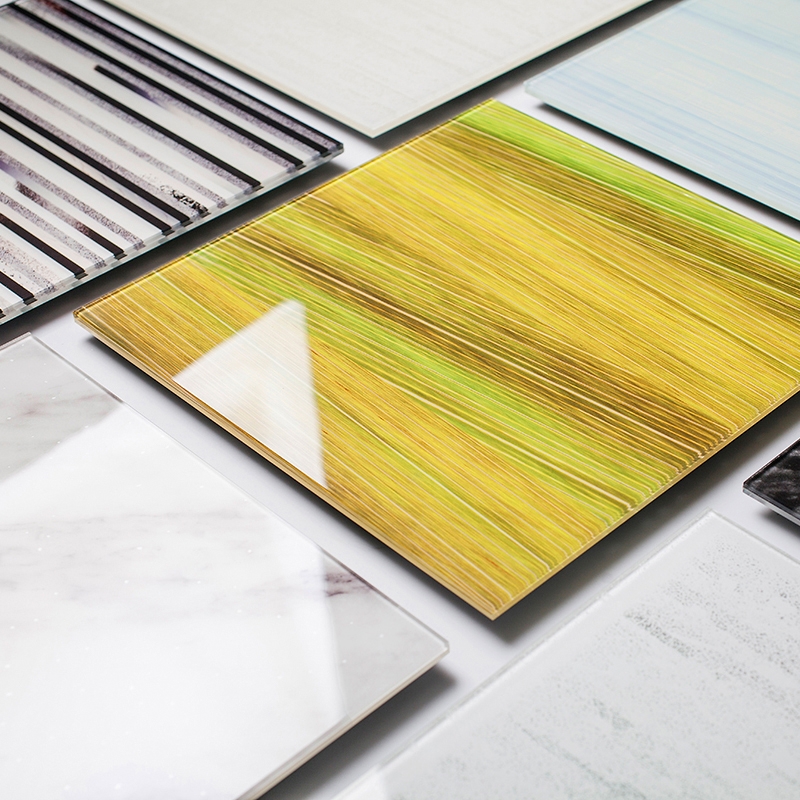 Produkt ViviSpectra Elements Glass des Herstellers Forms+Surfaces® anzeigen
