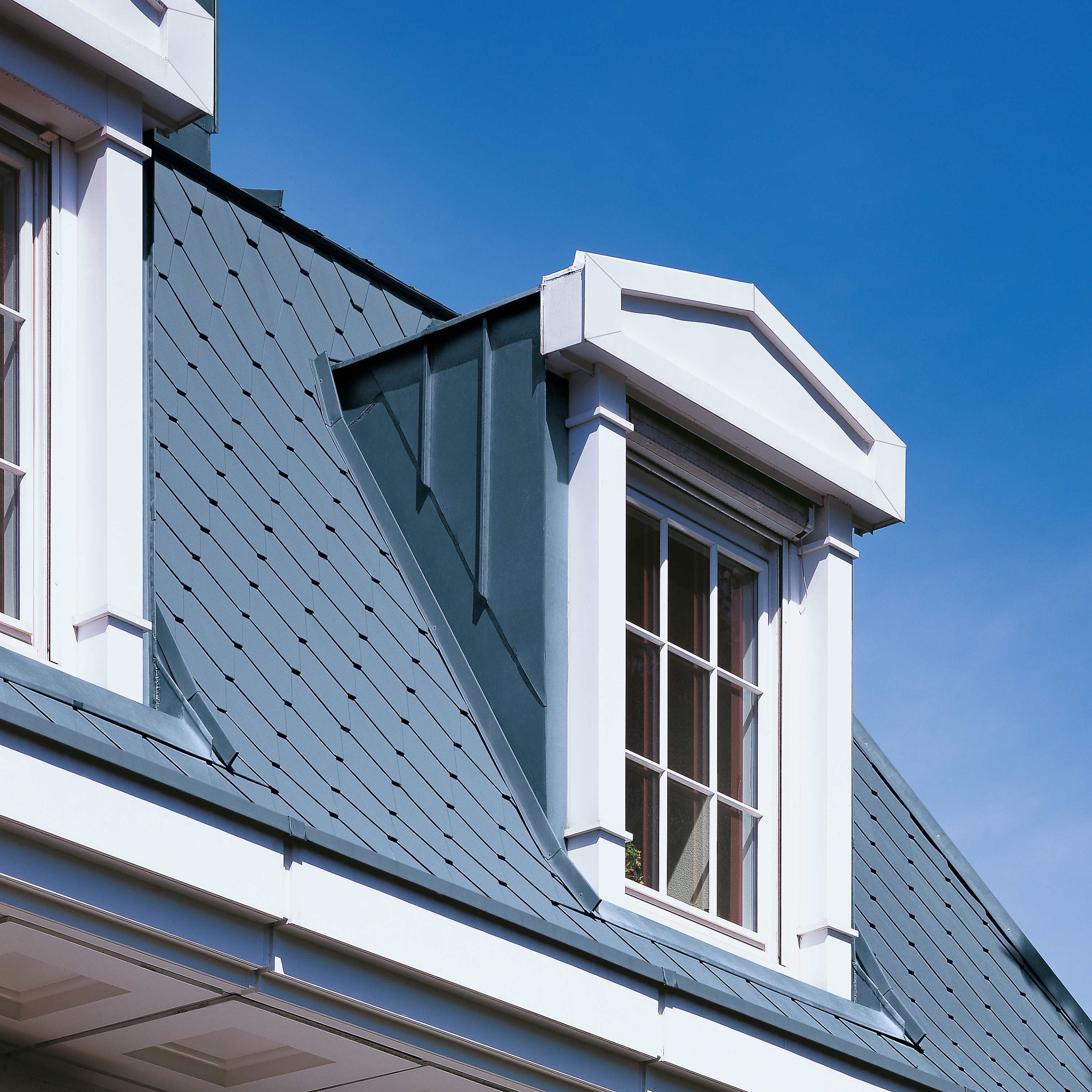 Mostra il prodotto Roof covering | Tiles del produttore RHEINZINK