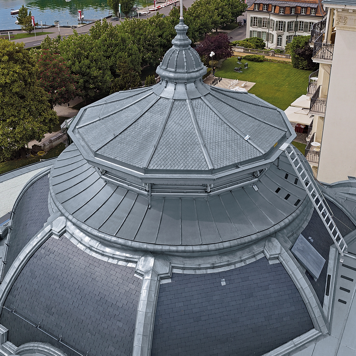 Mostra il prodotto Roof covering | Tiles del produttore RHEINZINK