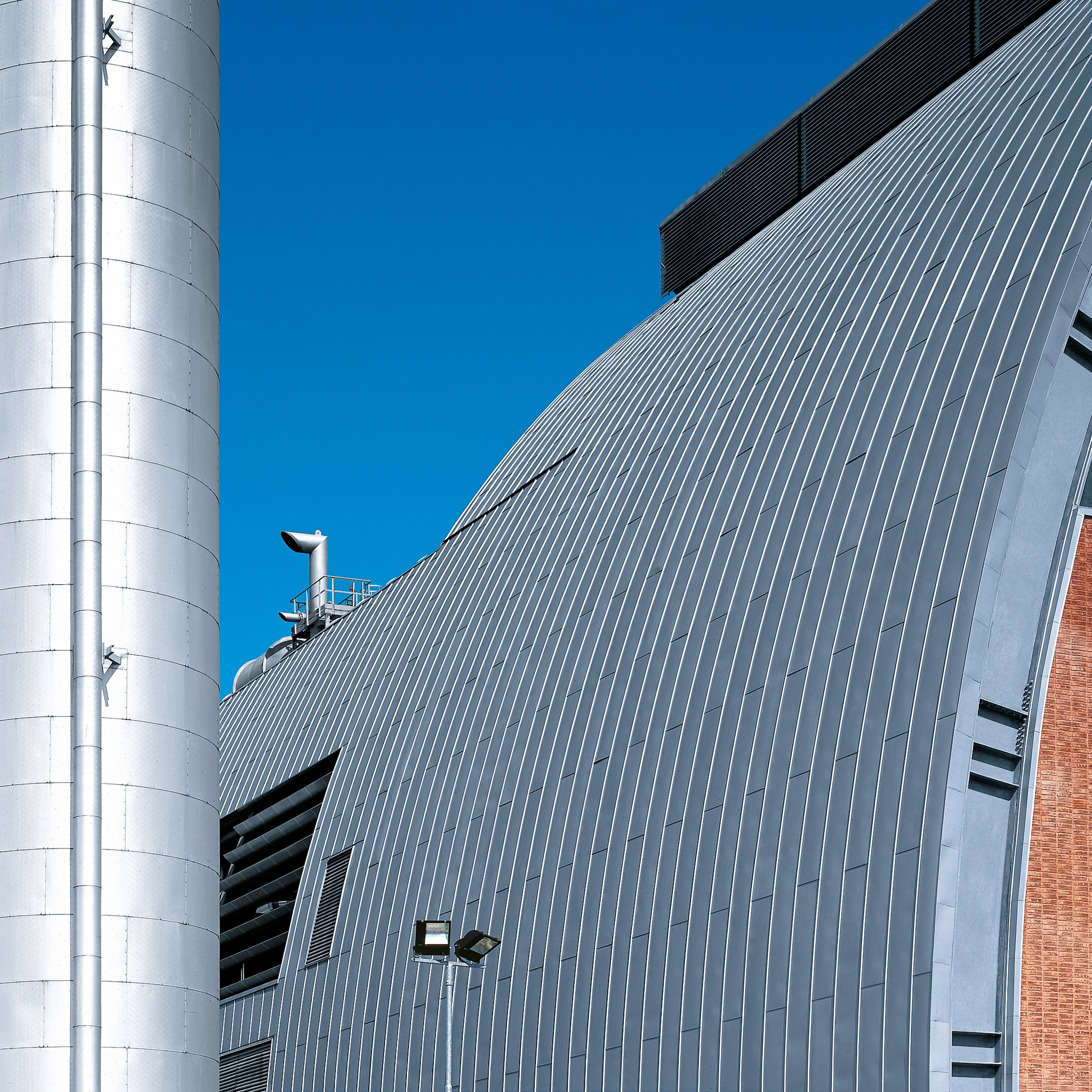 Mostra il prodotto Roof covering | Angled standing seam del produttore RHEINZINK