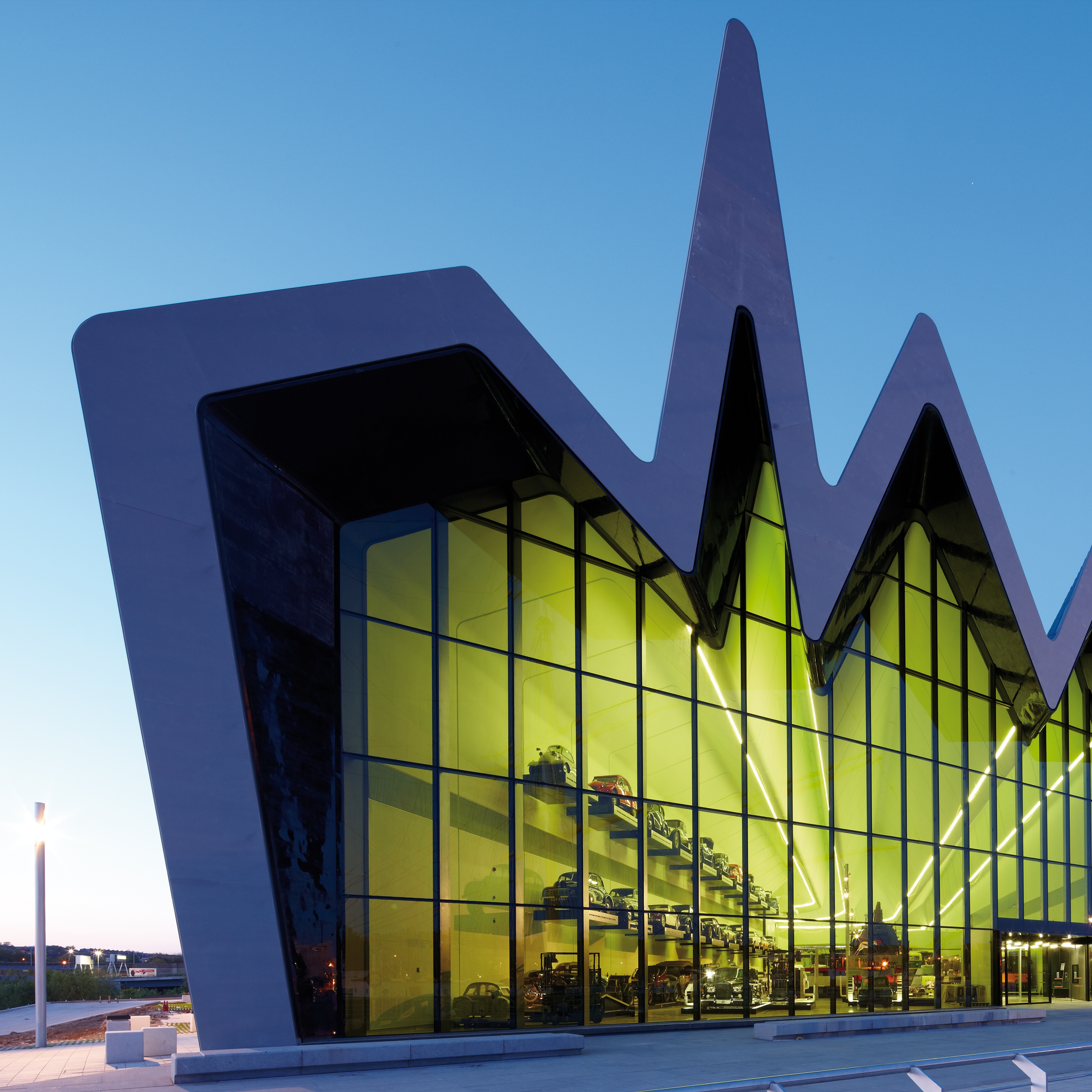 Mostra il prodotto Roof covering | Angled standing seam del produttore RHEINZINK