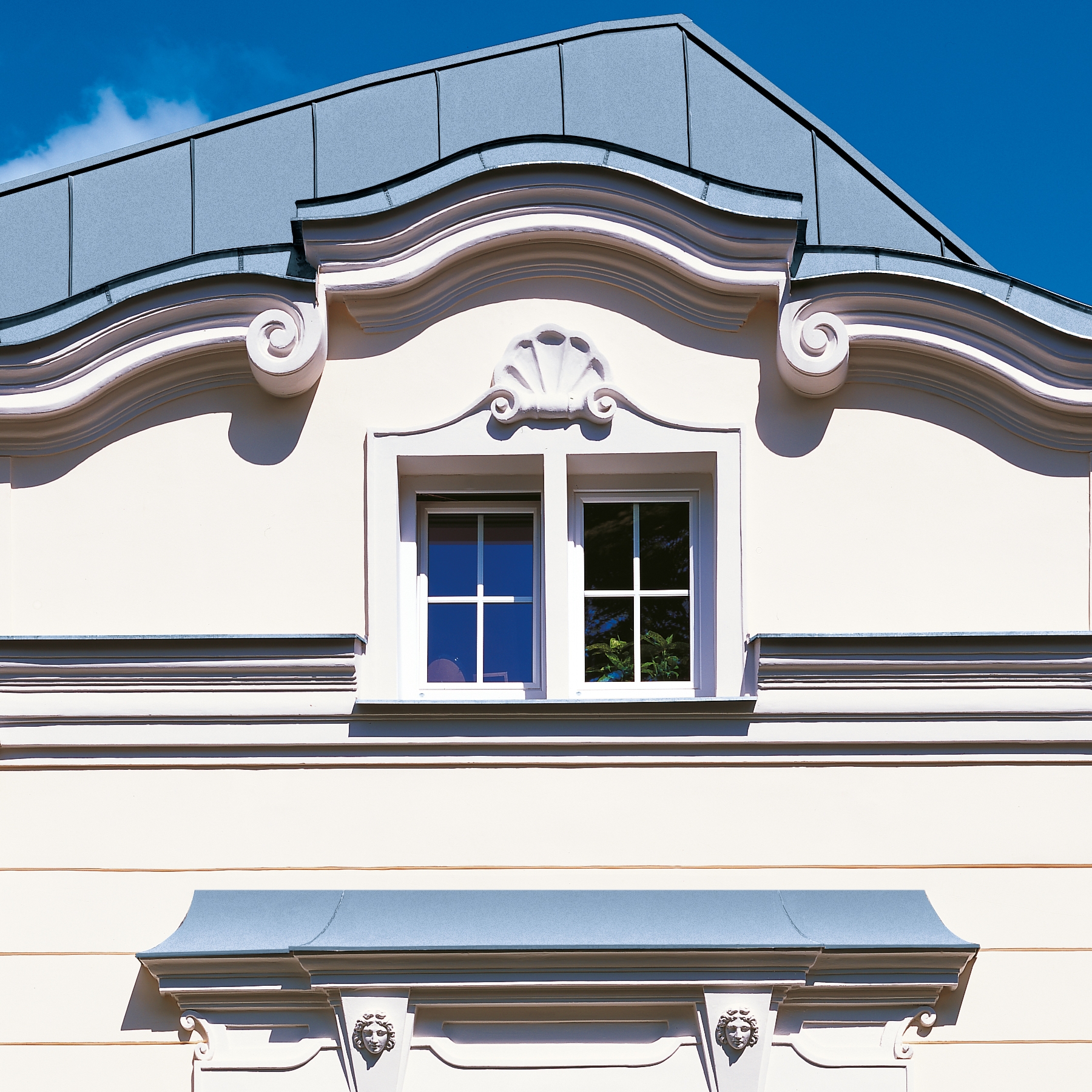 Afficher le produit Architectural details | Canopy du fabricant RHEINZINK
