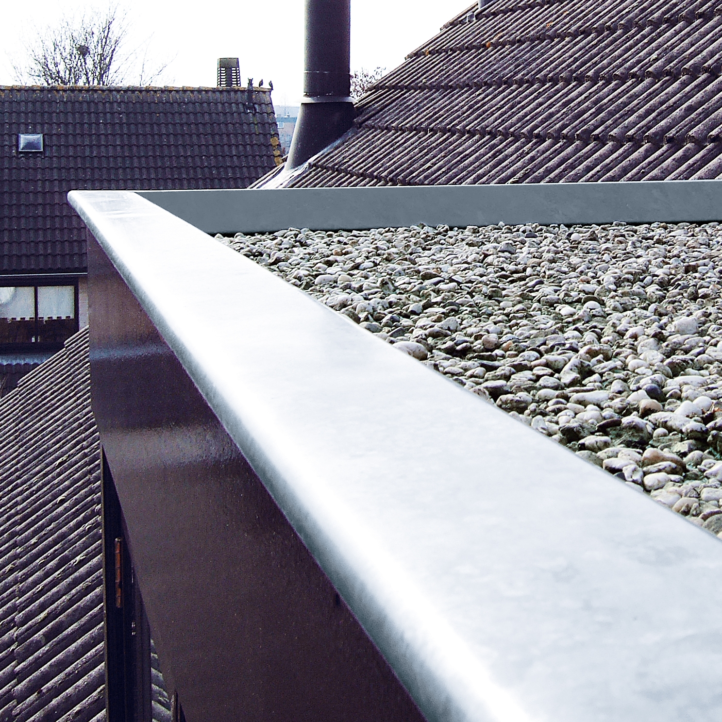 Display product Architectural details | Mauer- & Ortgangabdeckung from manufacturer RHEINZINK