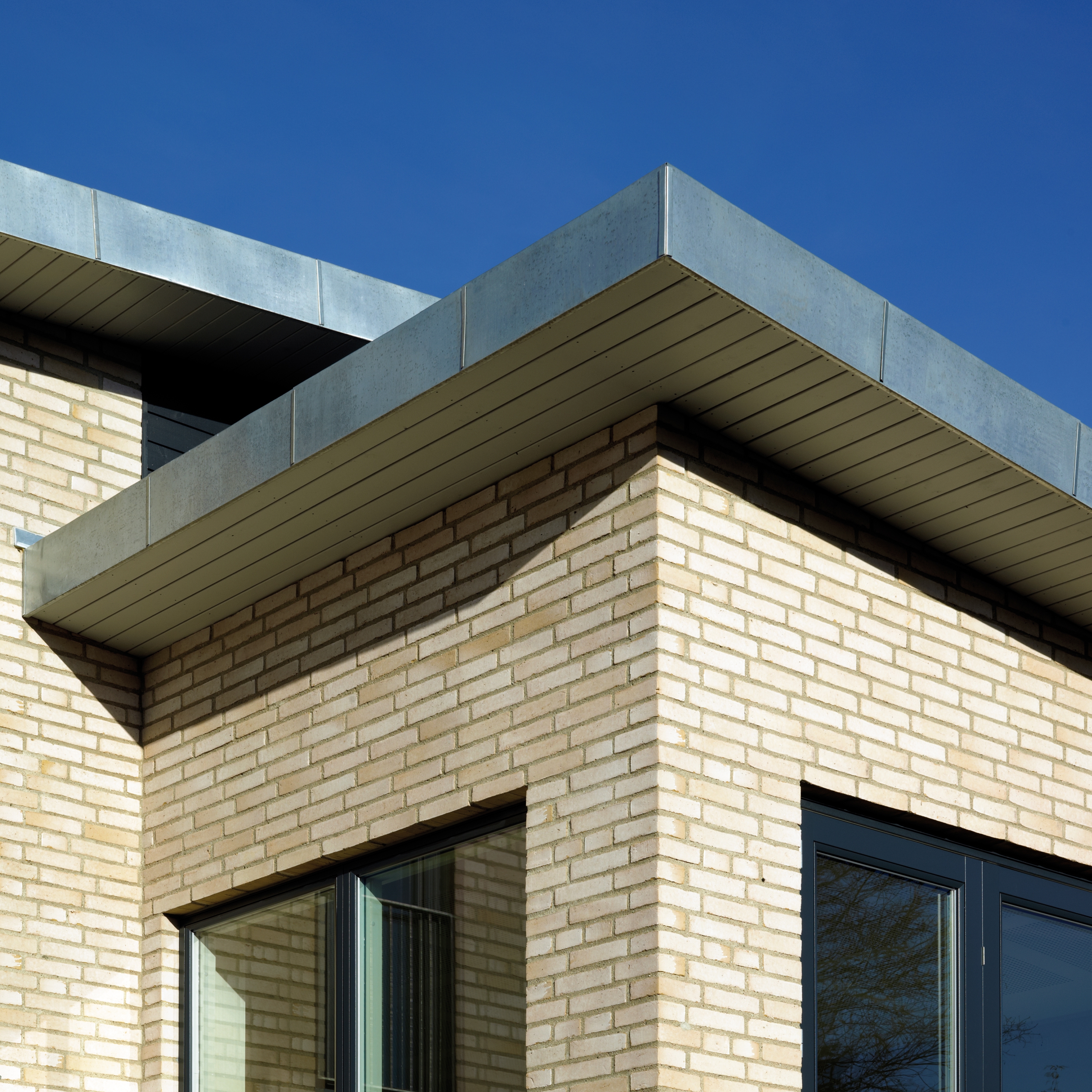 Display product Architectural details | Mauer- & Ortgangabdeckung from manufacturer RHEINZINK