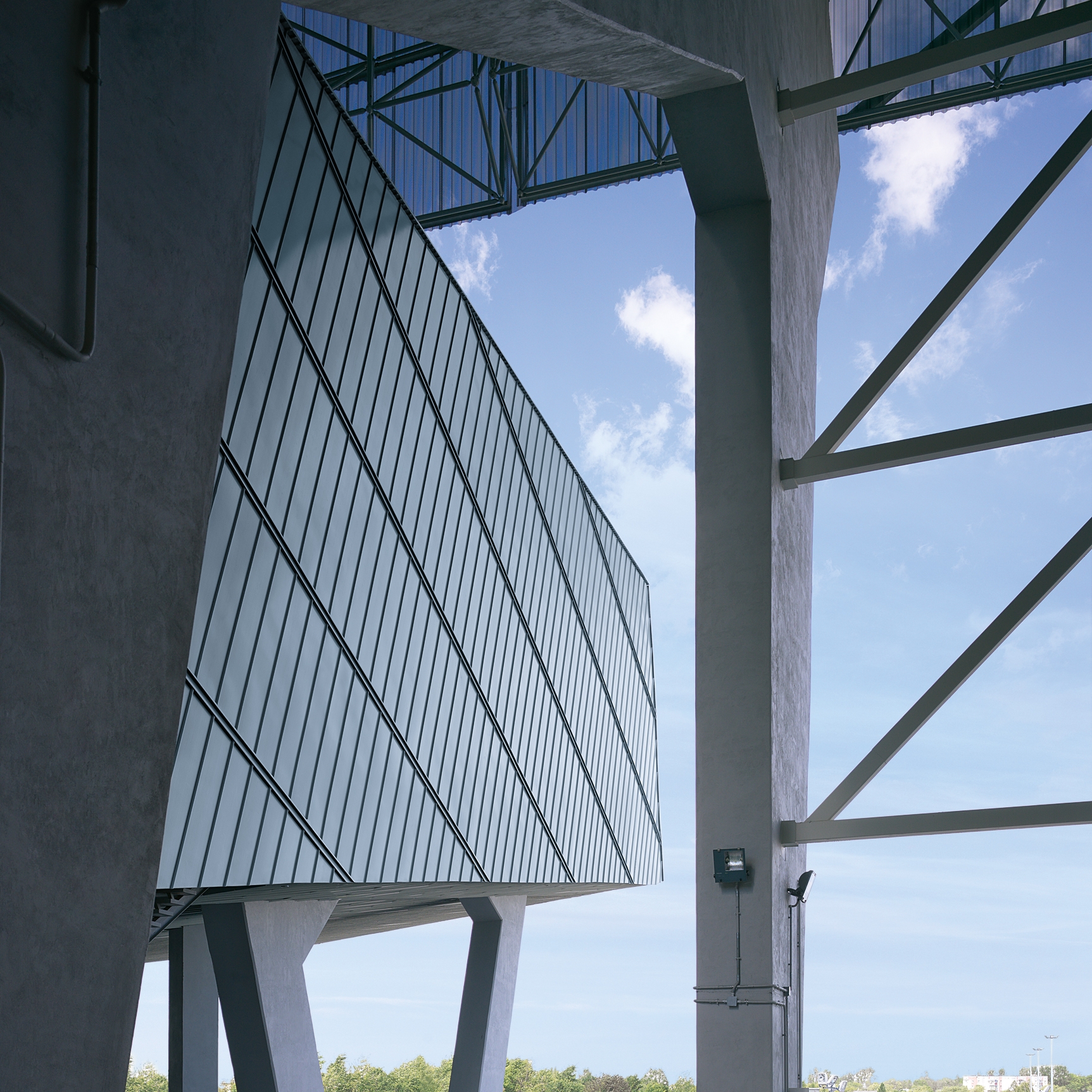 Display product Seam systems | Angled standing seam from manufacturer RHEINZINK