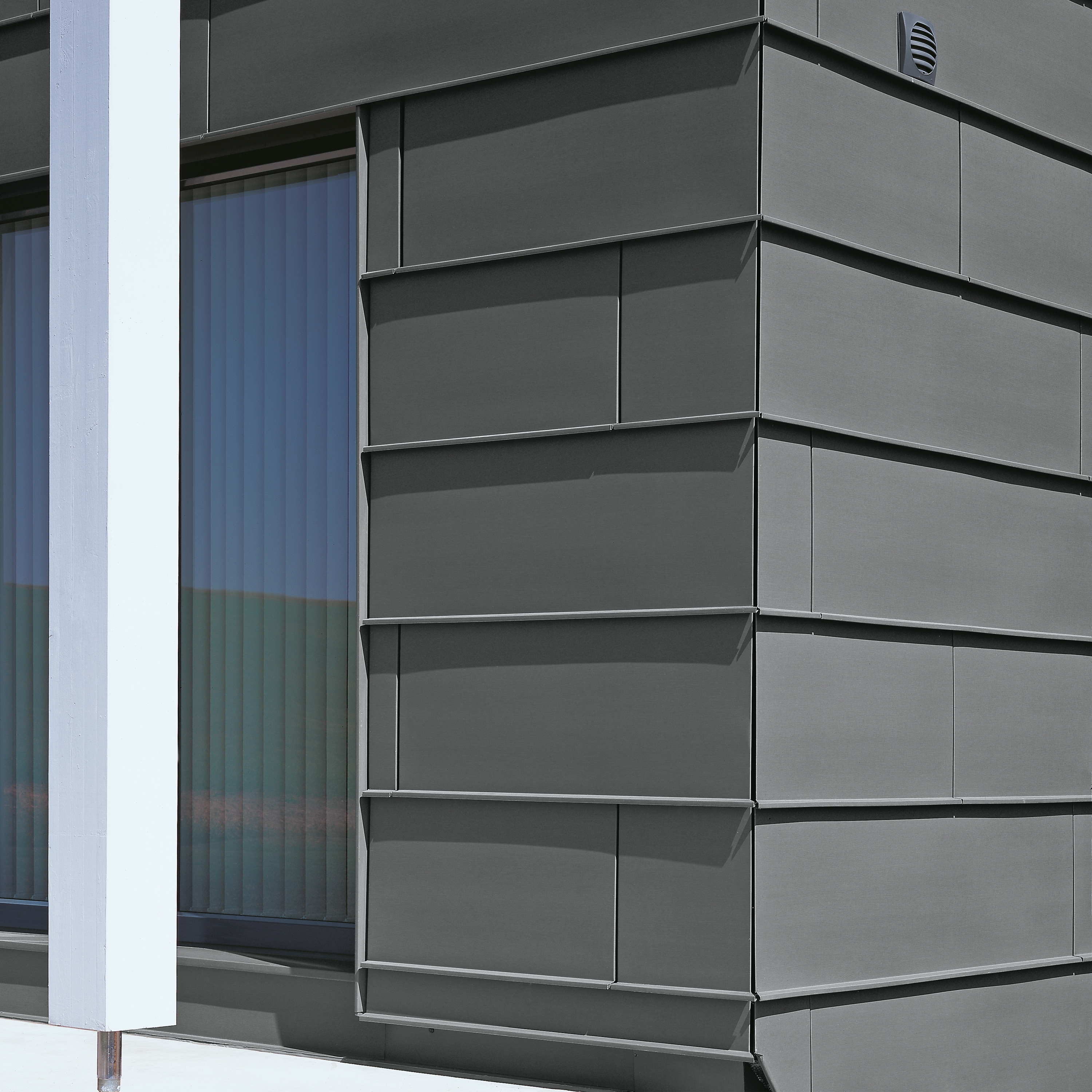Display product Seam systems | Angled standing seam from manufacturer RHEINZINK