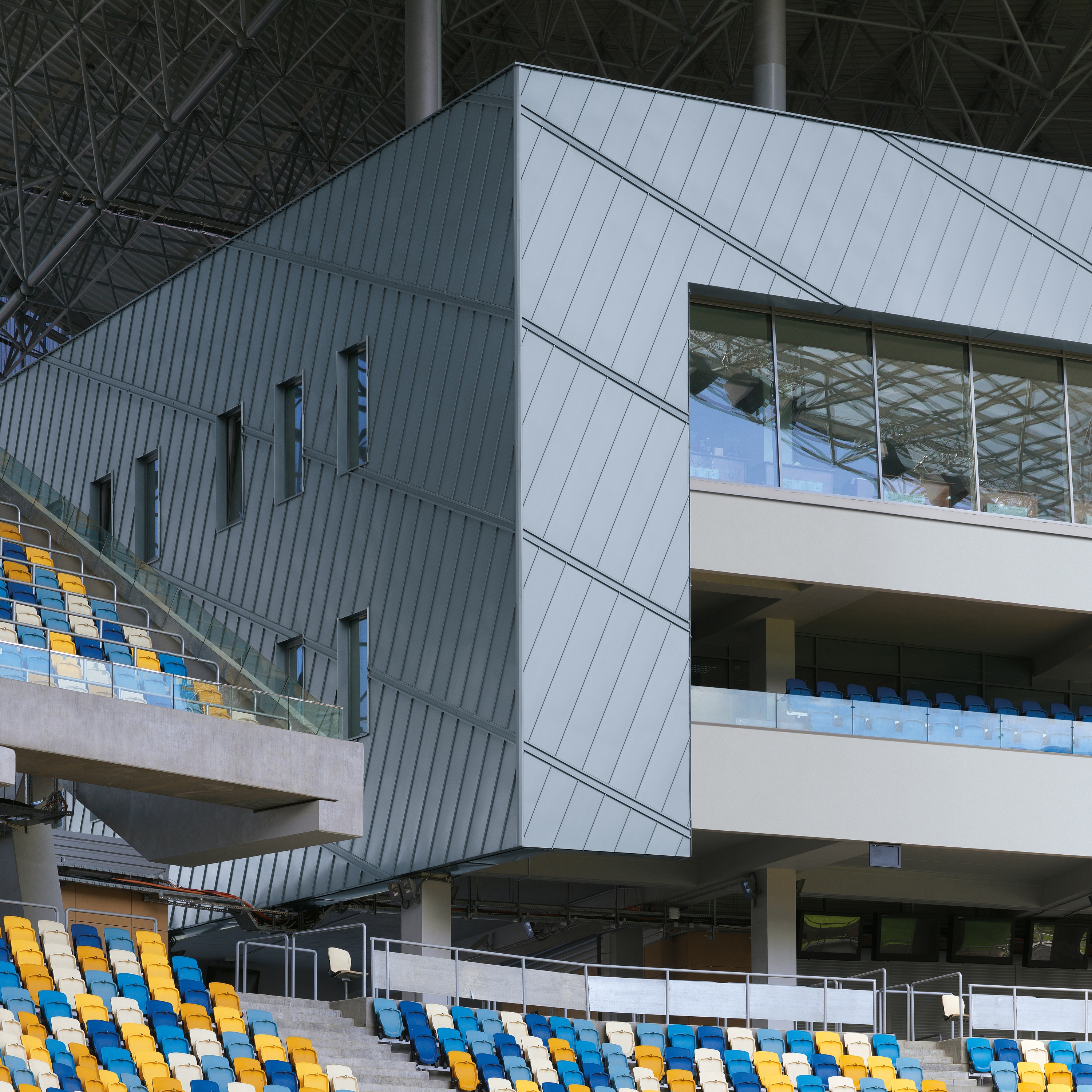 Display product Seam systems | Angled standing seam from manufacturer RHEINZINK