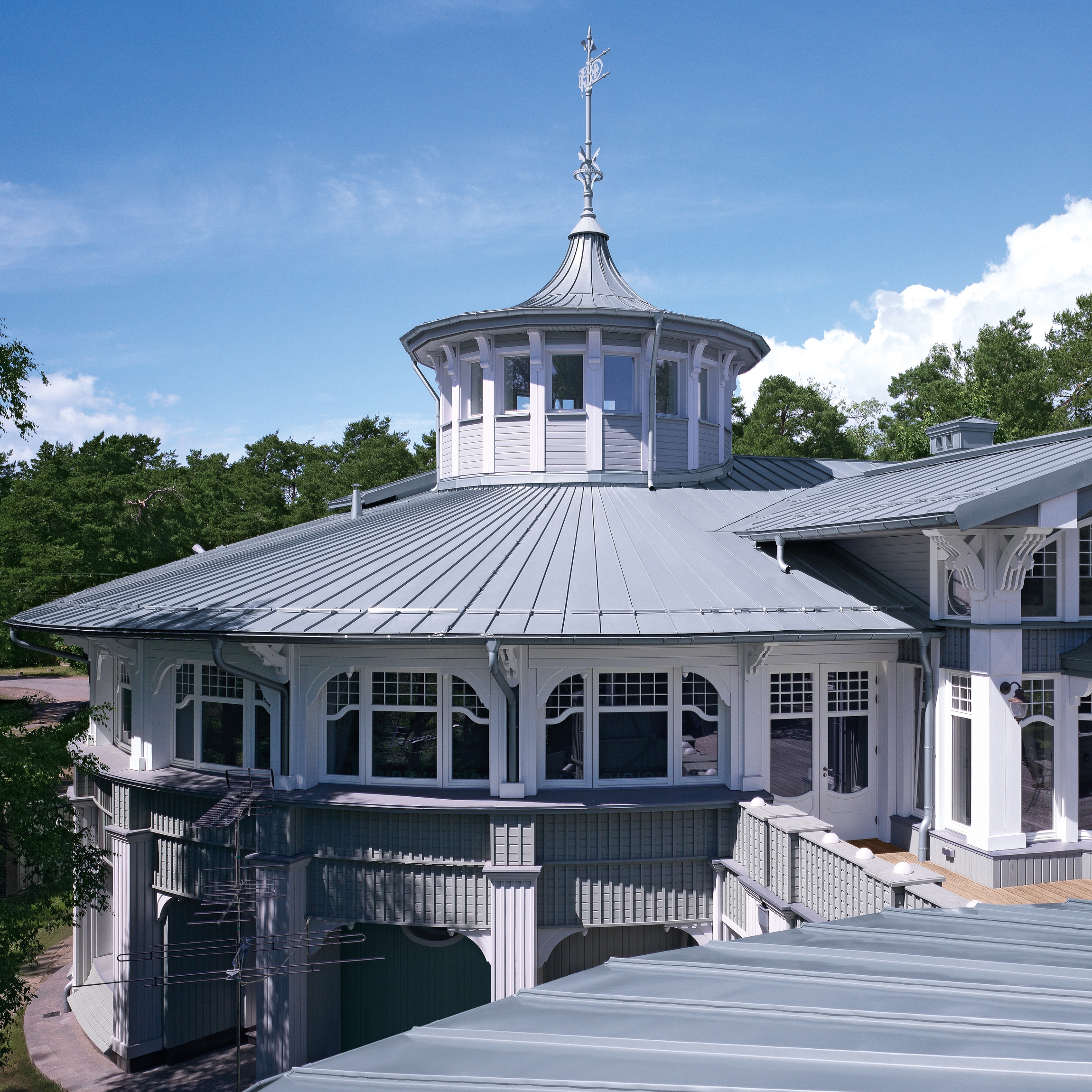 Display product Roof covering | Angled standing seam from manufacturer RHEINZINK