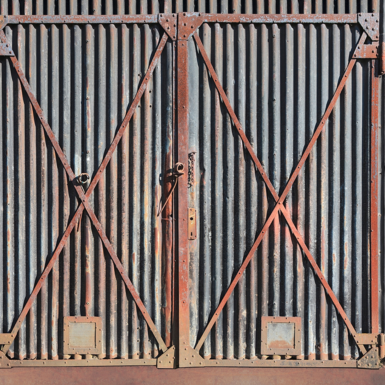 Display product Ap Digital 3 | Wallpaper 471775 Iron Door from manufacturer Architects Paper