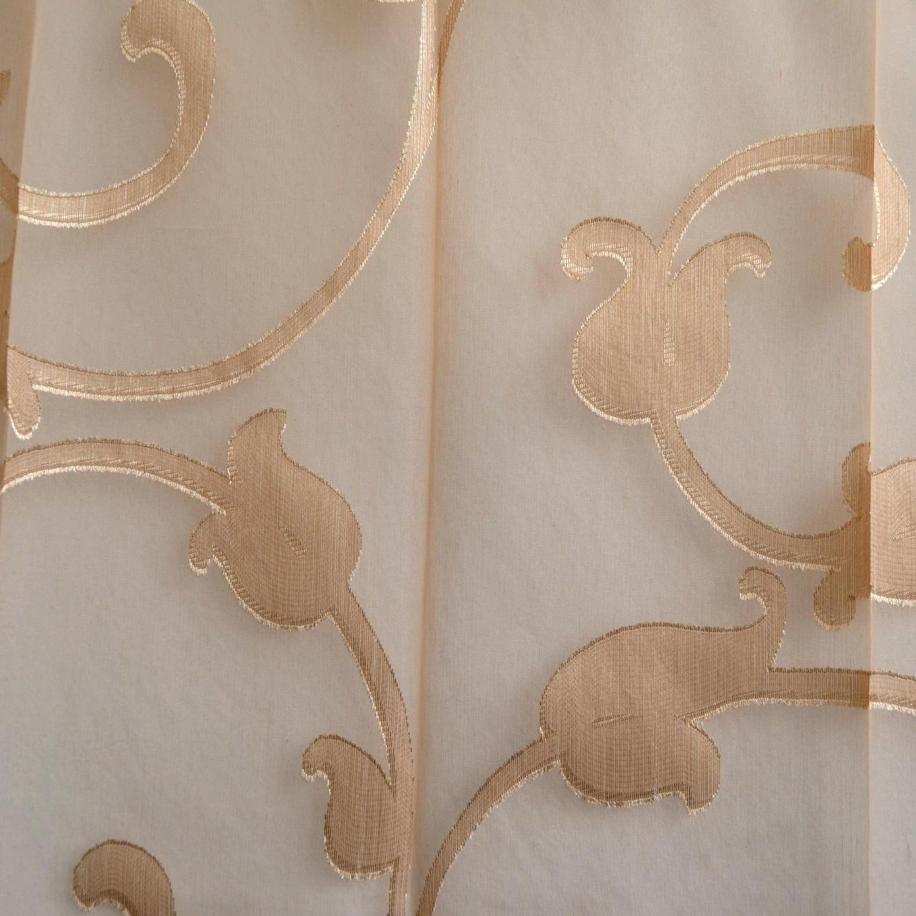 Mostra il prodotto Versace V | Carta da parati 386116 del produttore Architects Paper
